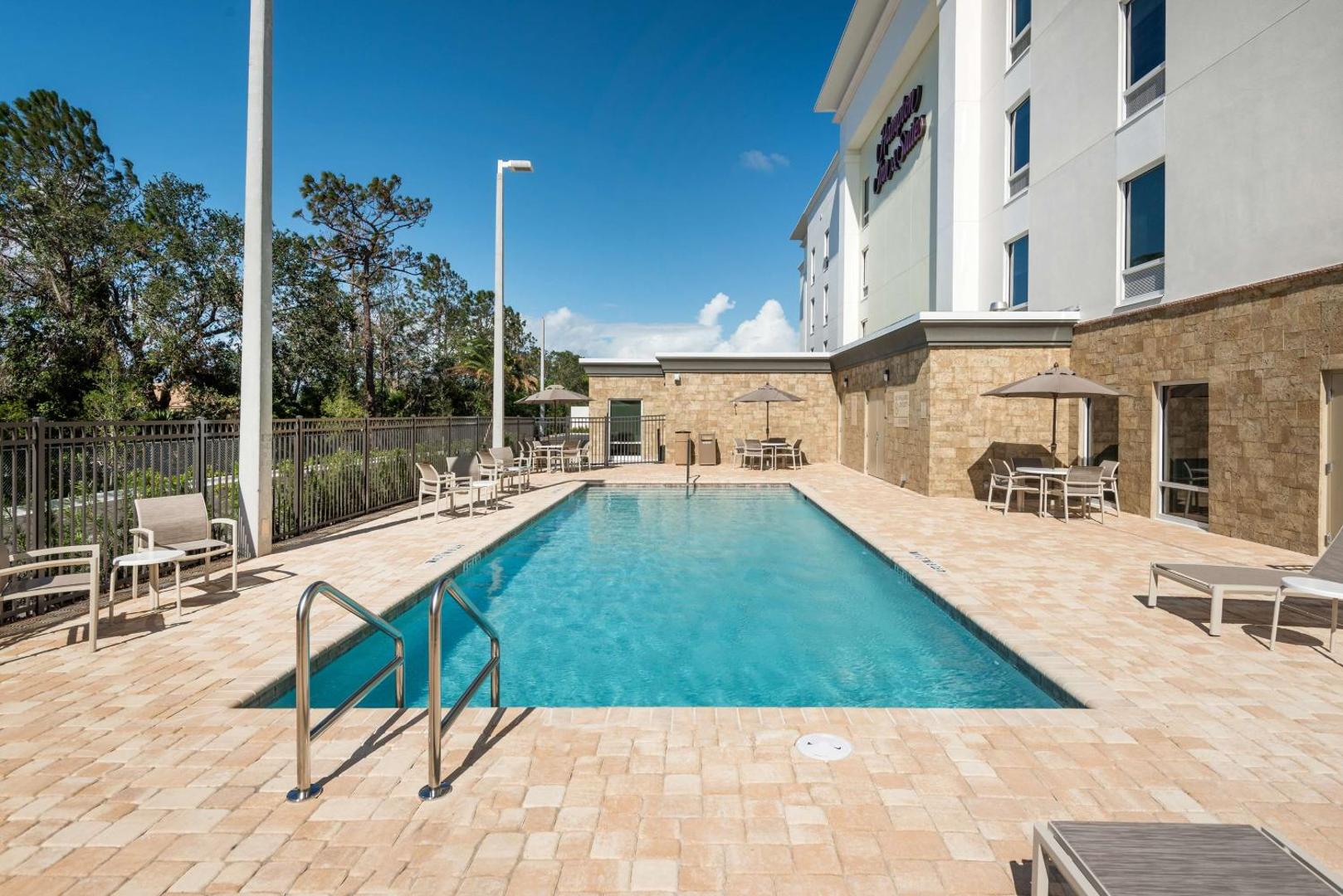 Hampton Inn & Suites West Melbourne Palm Bay Road Hampton Inn & Suites West Melbourne Palm Bay Road
