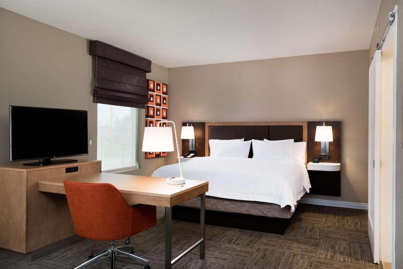 Hampton Inn & Suites West Melbourne Palm Bay Road Hampton Inn & Suites West Melbourne Palm Bay Road