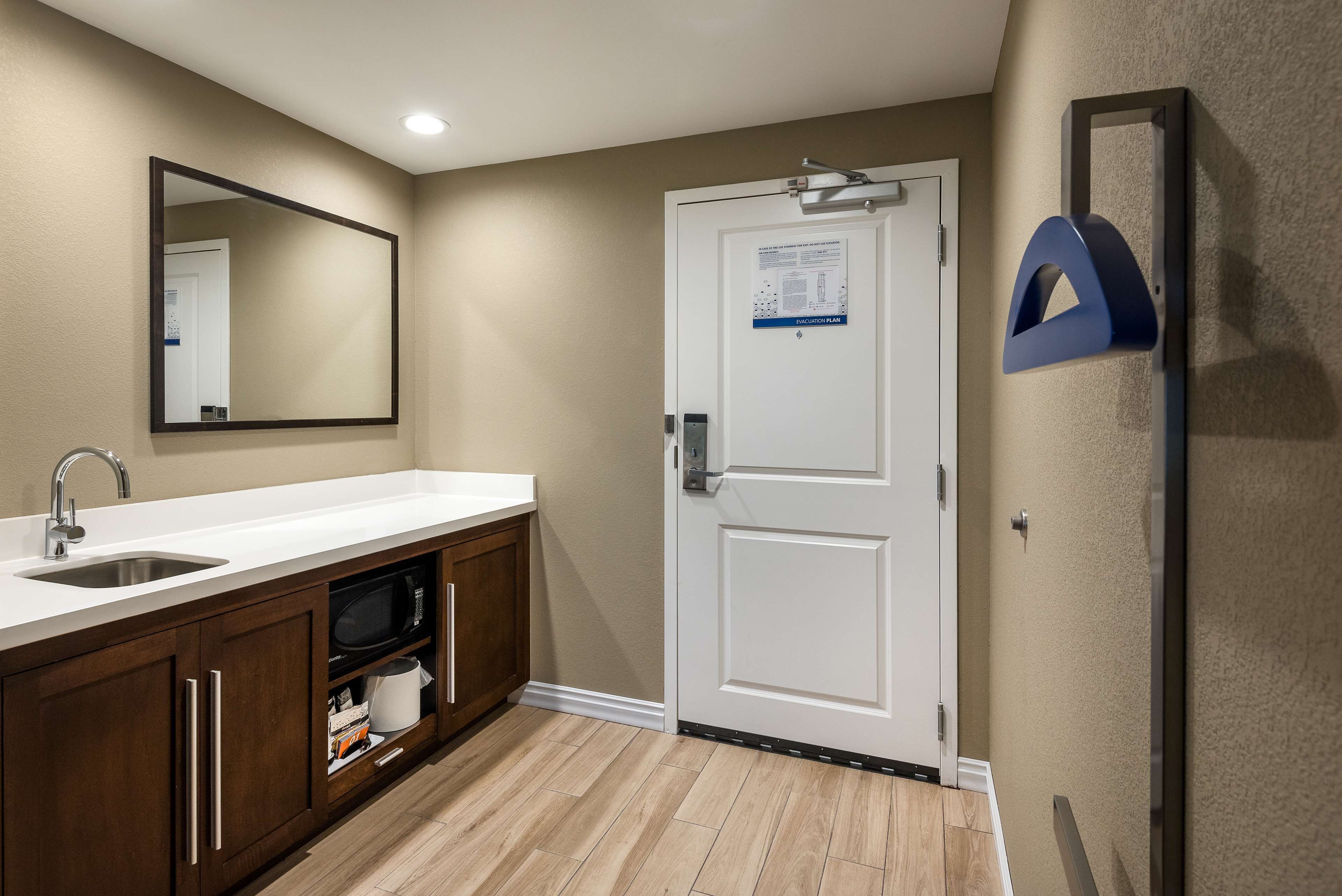 Hampton Inn & Suites West Melbourne Palm Bay Road Hampton Inn & Suites West Melbourne Palm Bay Road