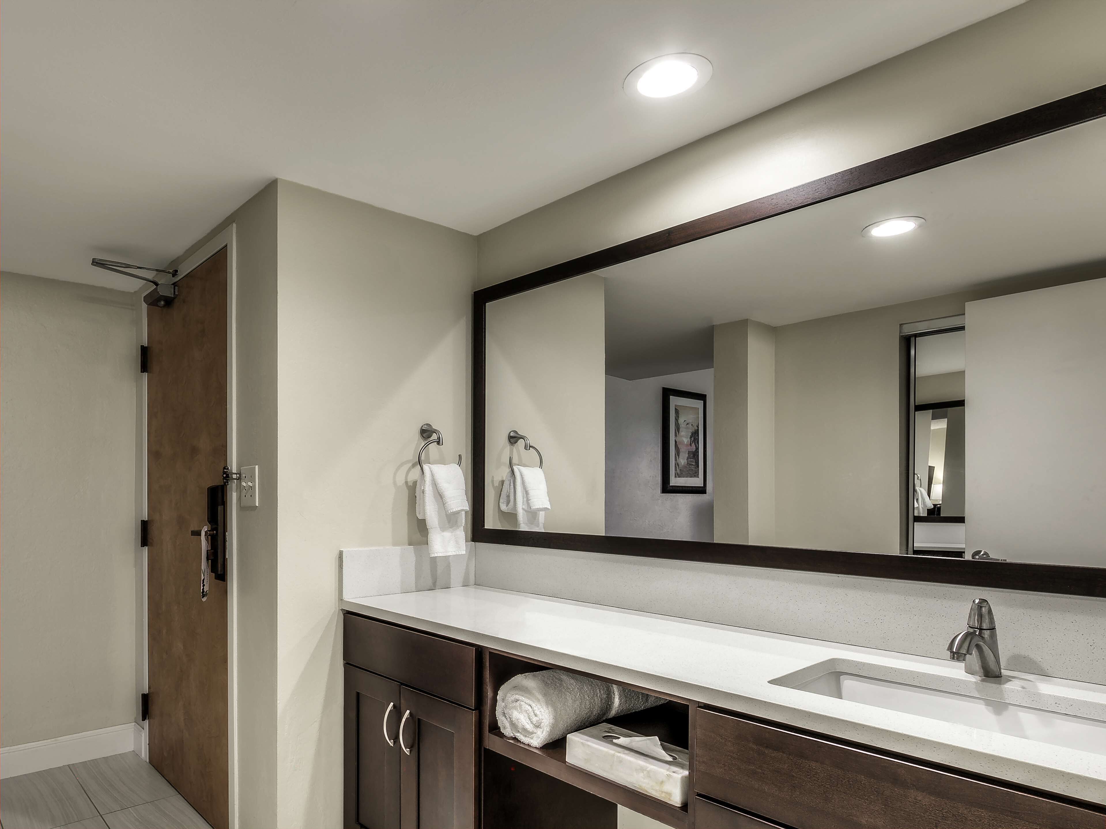 Inn of Naples, Tapestry Collection by Hilton Inn of Naples, Tapestry Collection by Hilton