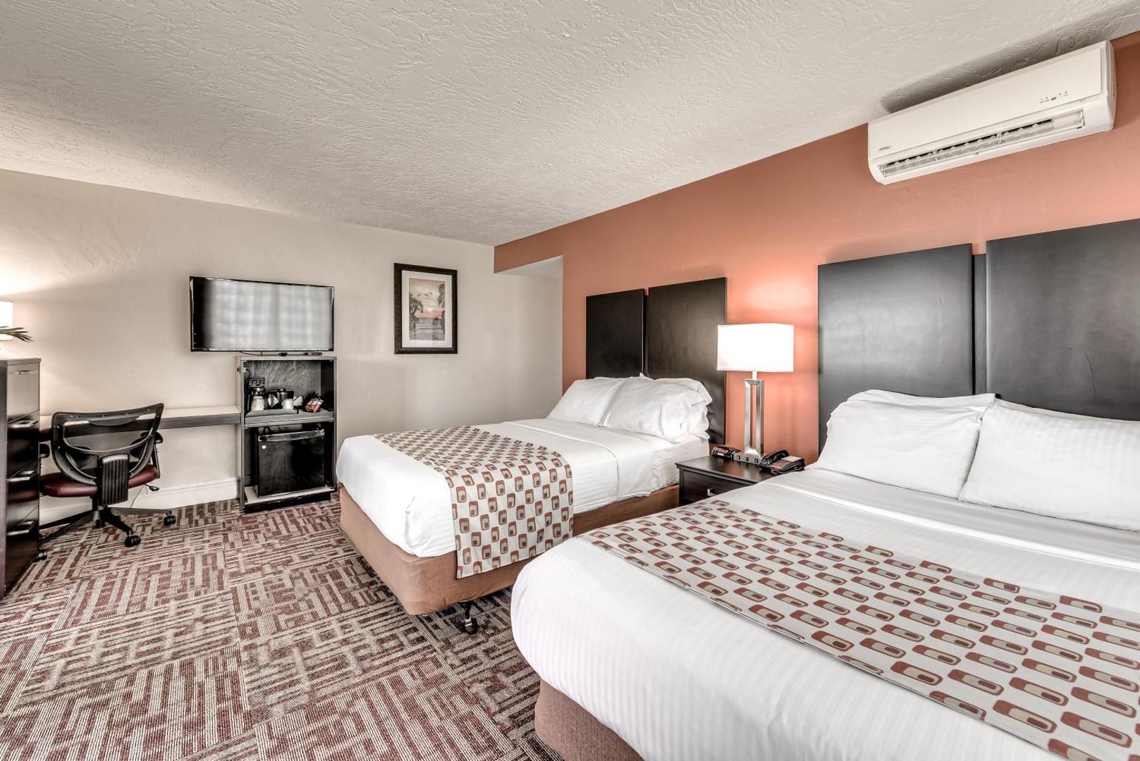 Inn of Naples, Tapestry Collection by Hilton Inn of Naples, Tapestry Collection by Hilton