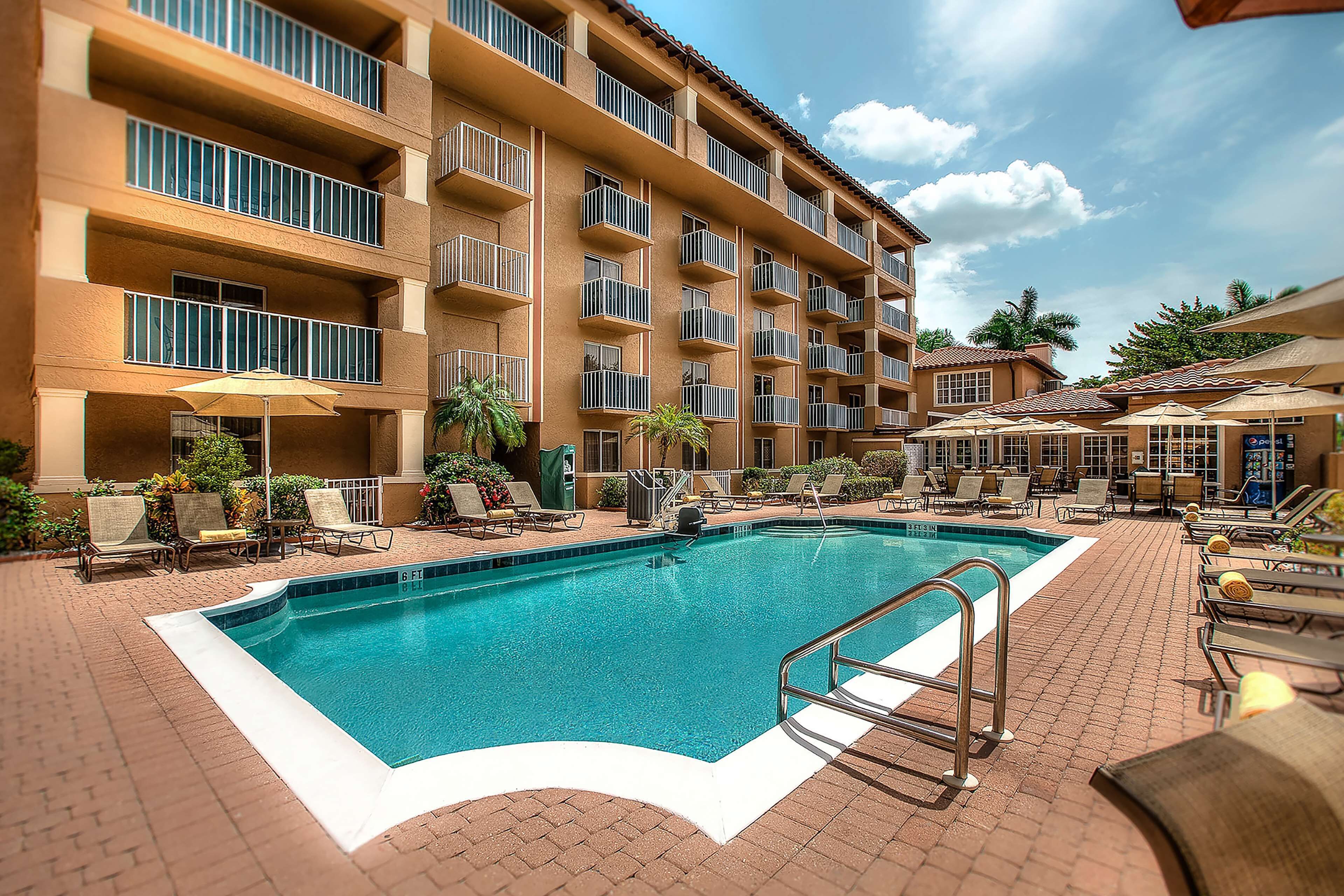 Inn of Naples, Tapestry Collection by Hilton Inn of Naples, Tapestry Collection by Hilton