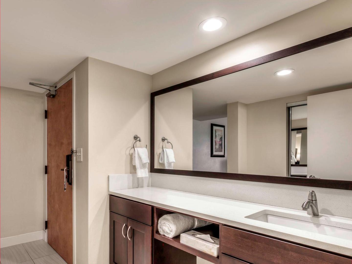 Inn of Naples, Tapestry Collection by Hilton Inn of Naples, Tapestry Collection by Hilton