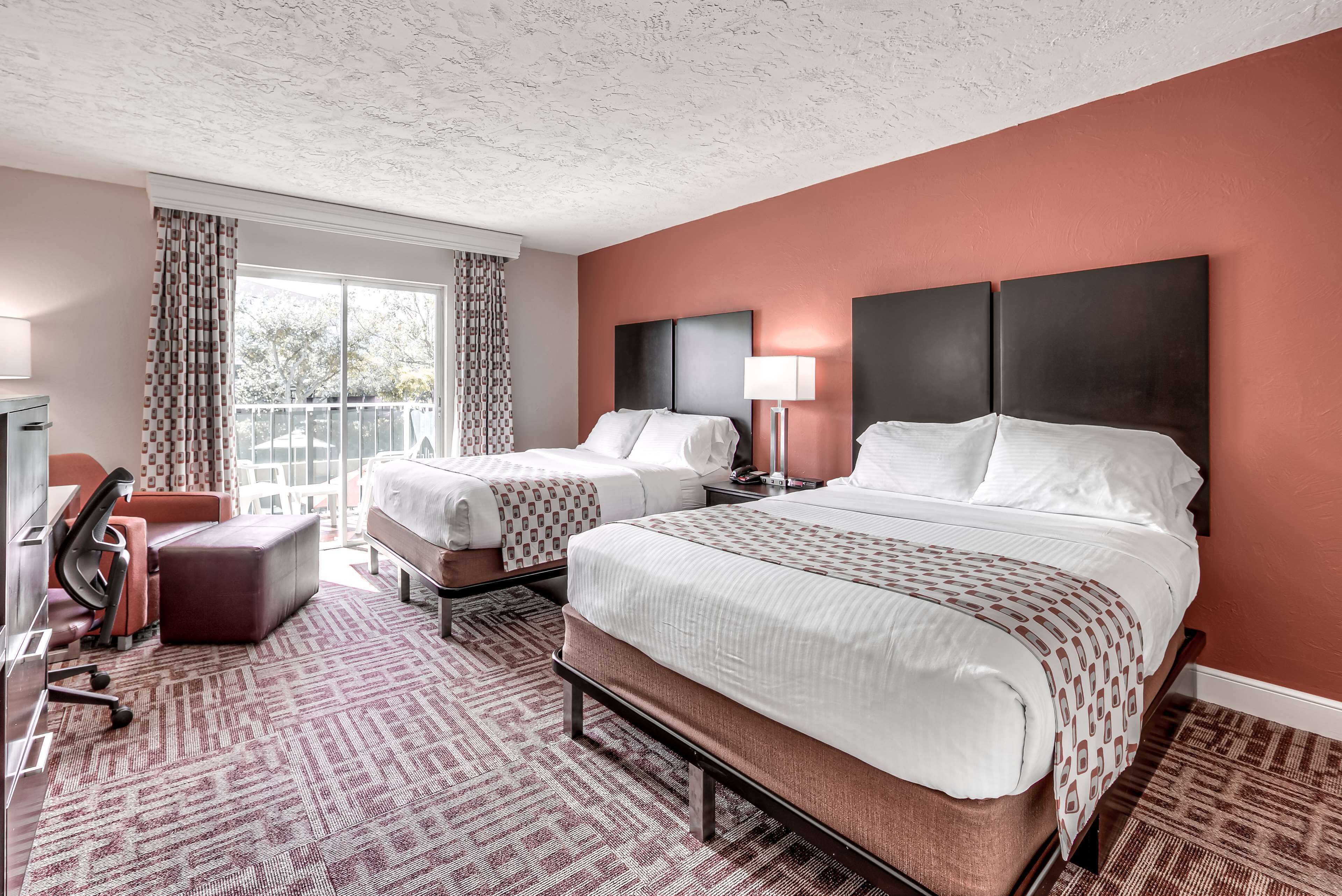 Inn of Naples, Tapestry Collection by Hilton Inn of Naples, Tapestry Collection by Hilton