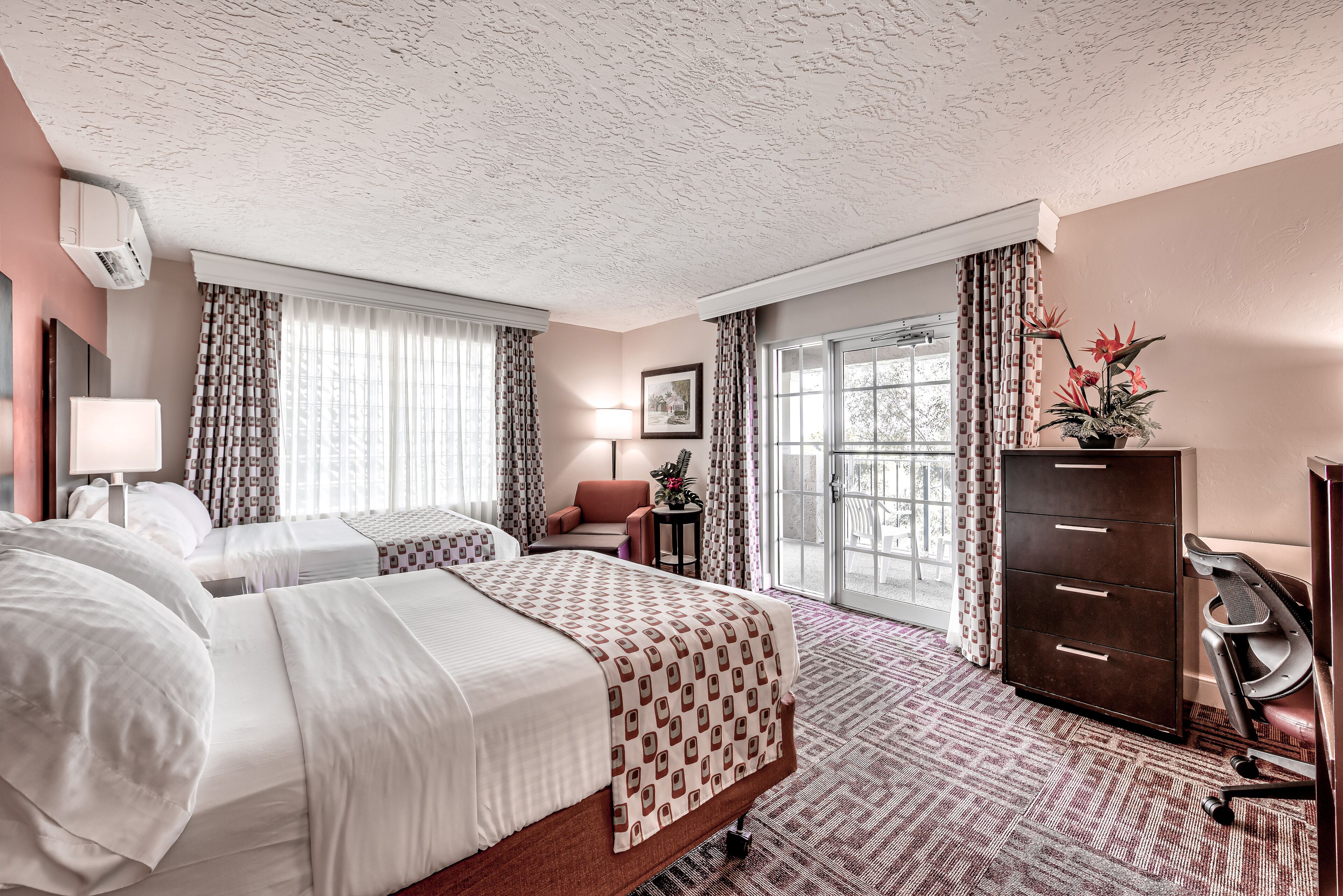 Inn of Naples, Tapestry Collection by Hilton Inn of Naples, Tapestry Collection by Hilton