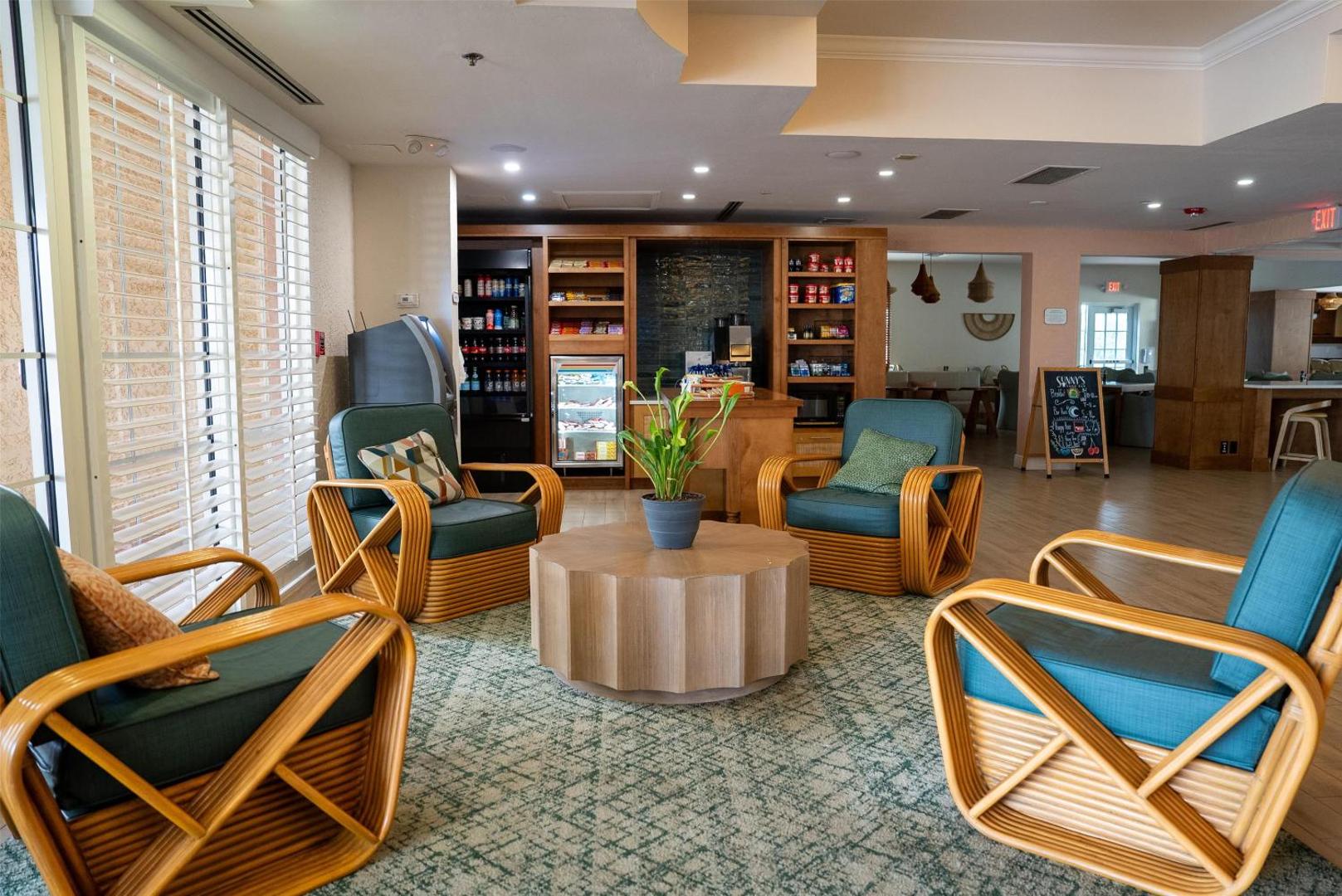 Inn of Naples, Tapestry Collection by Hilton Inn of Naples, Tapestry Collection by Hilton