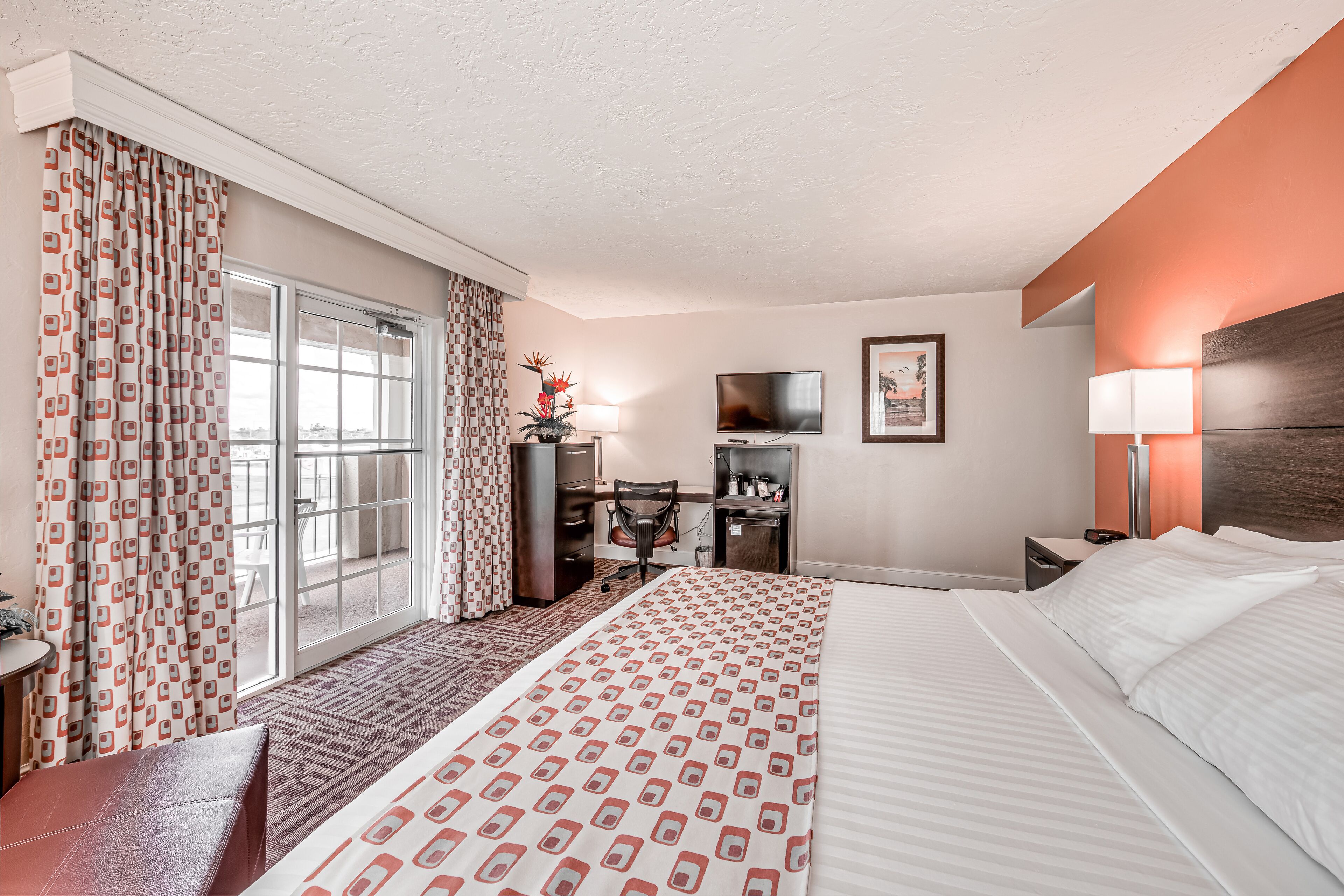 Inn of Naples, Tapestry Collection by Hilton Inn of Naples, Tapestry Collection by Hilton