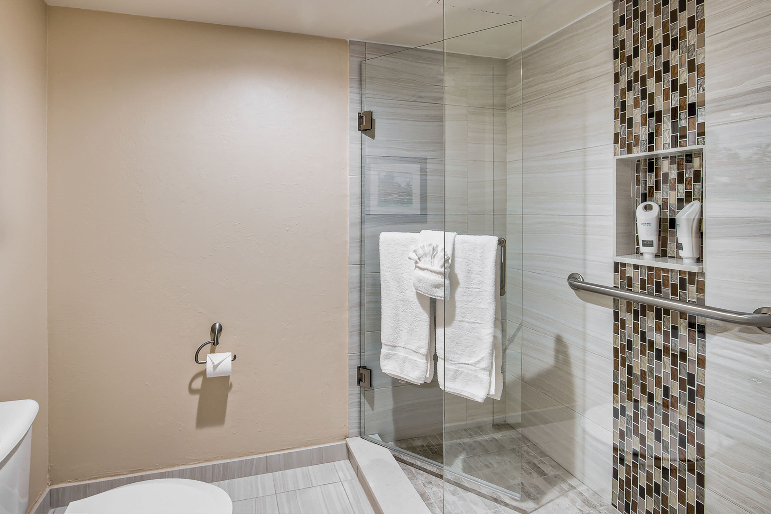 Inn of Naples, Tapestry Collection by Hilton Inn of Naples, Tapestry Collection by Hilton