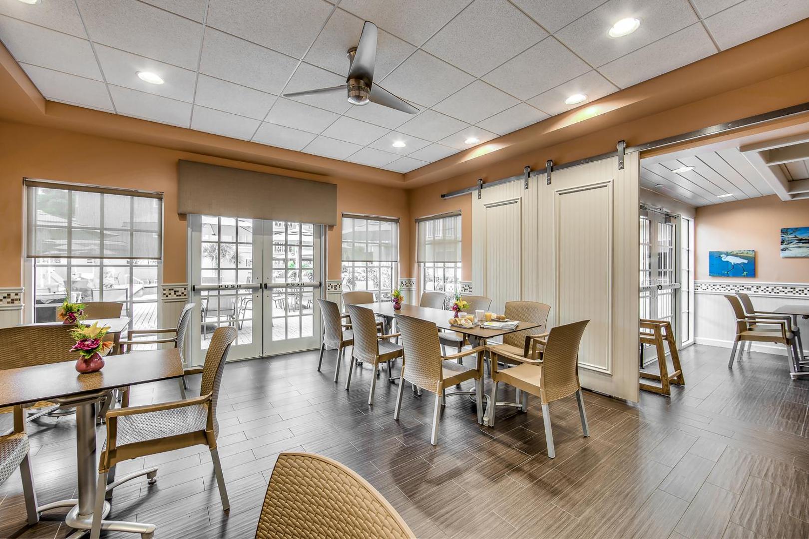 Inn of Naples, Tapestry Collection by Hilton Inn of Naples, Tapestry Collection by Hilton