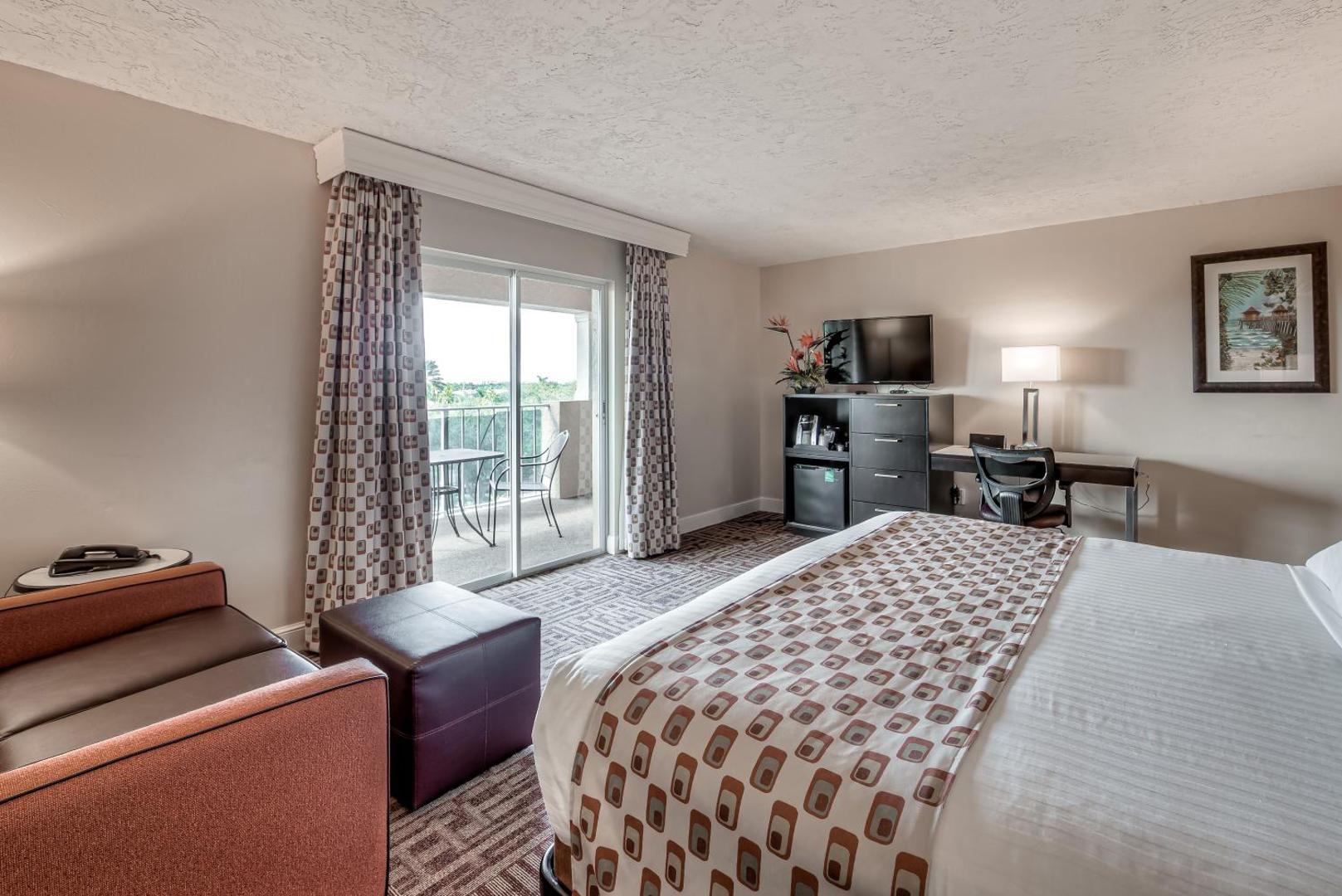 Inn of Naples, Tapestry Collection by Hilton Inn of Naples, Tapestry Collection by Hilton