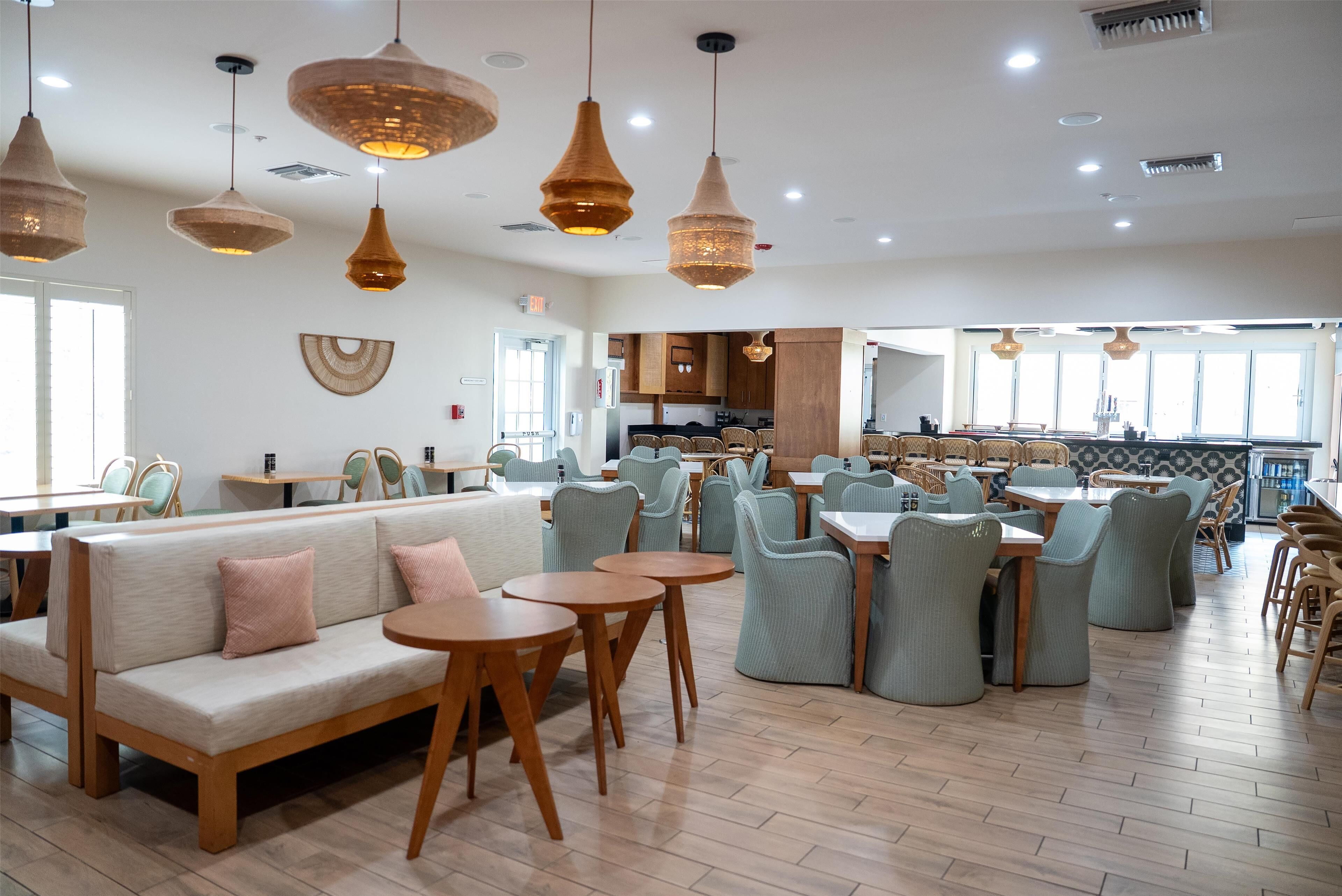 Inn of Naples, Tapestry Collection by Hilton Inn of Naples, Tapestry Collection by Hilton