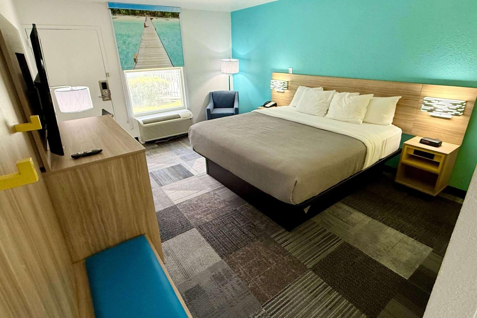 Quality Inn At Eglin AFB (Air Force Base)