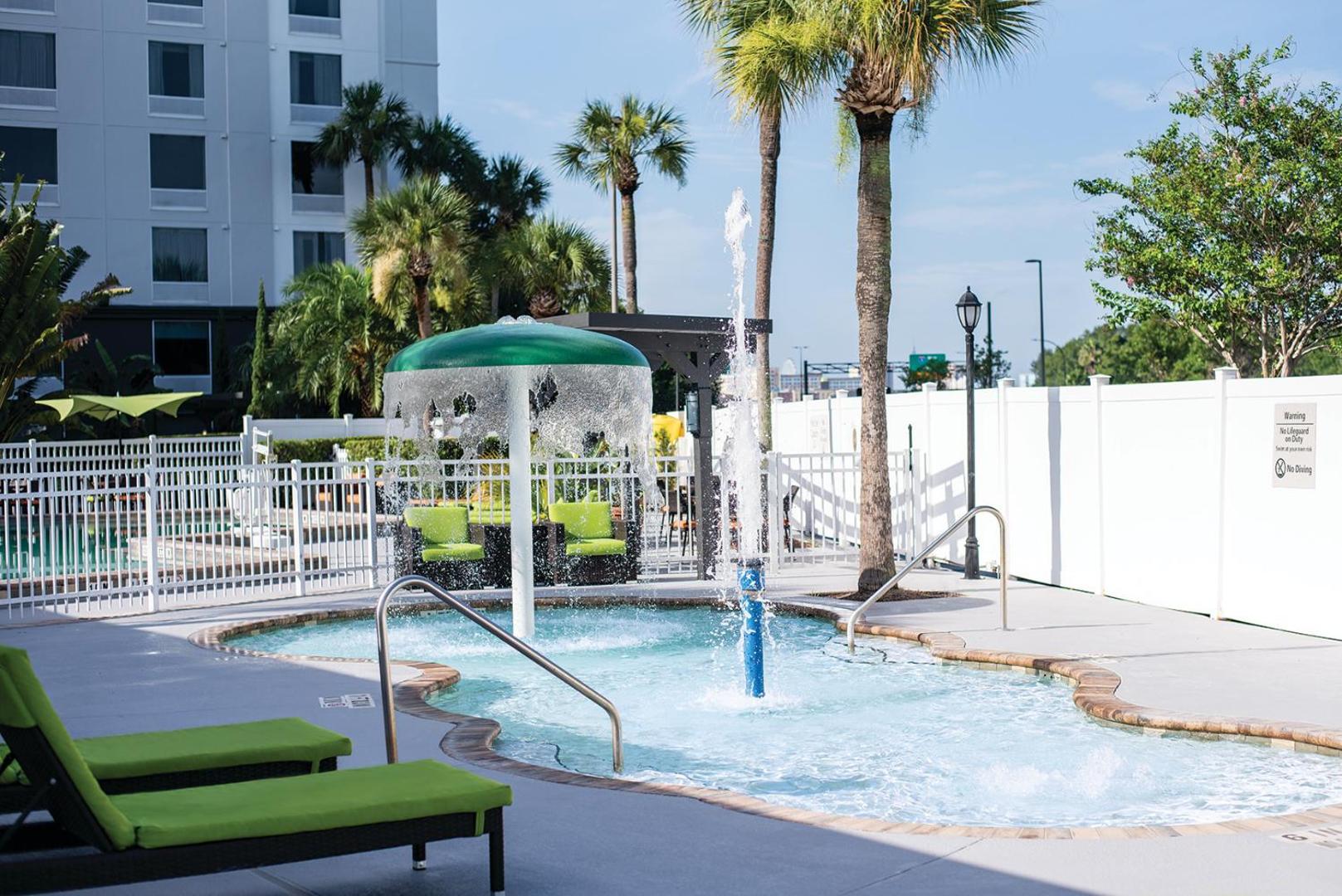 Courtyard by Marriott across Universal Orlando