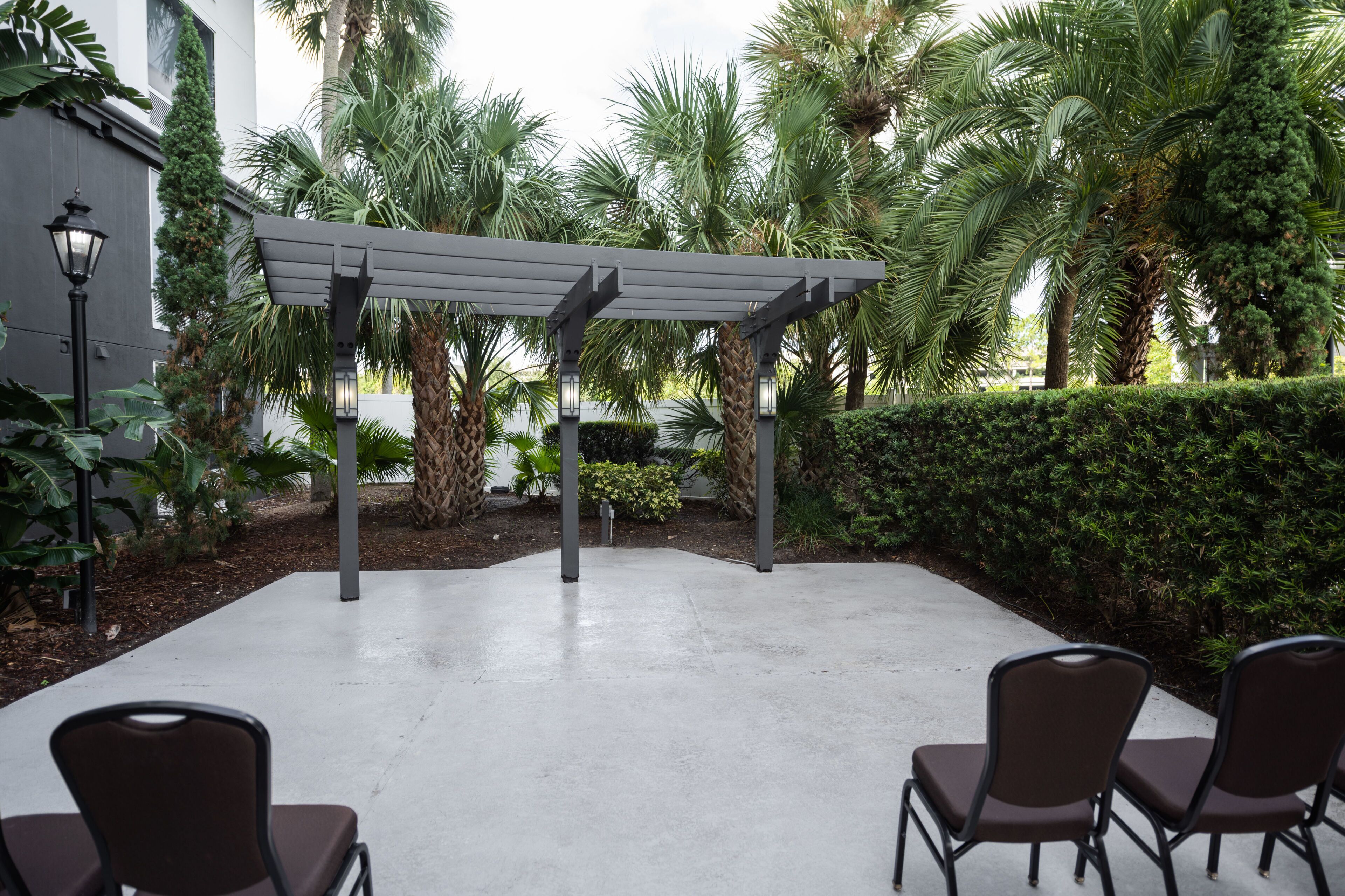 Courtyard by Marriott across Universal Orlando