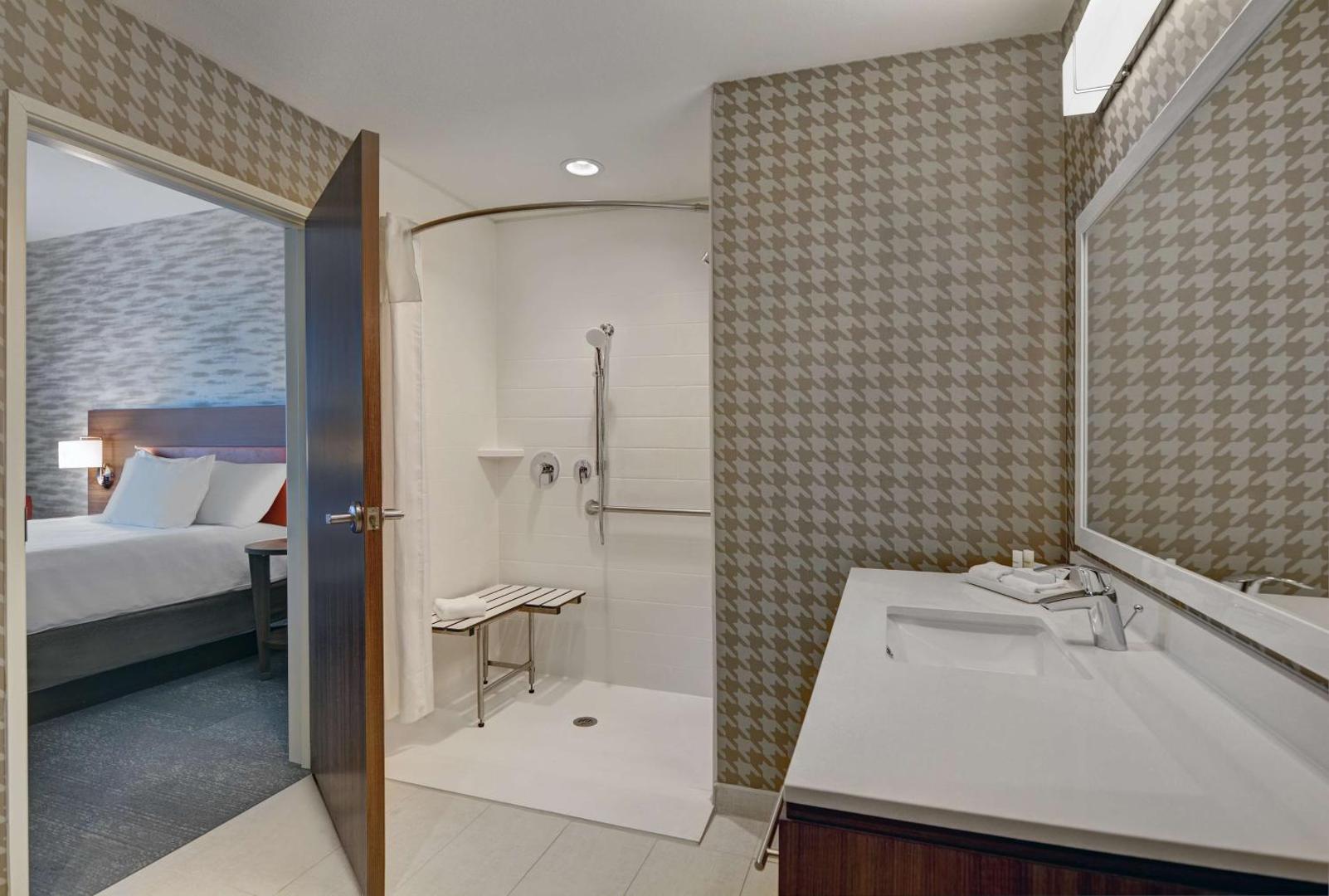 Home2 Suites by Hilton Panama City Beach