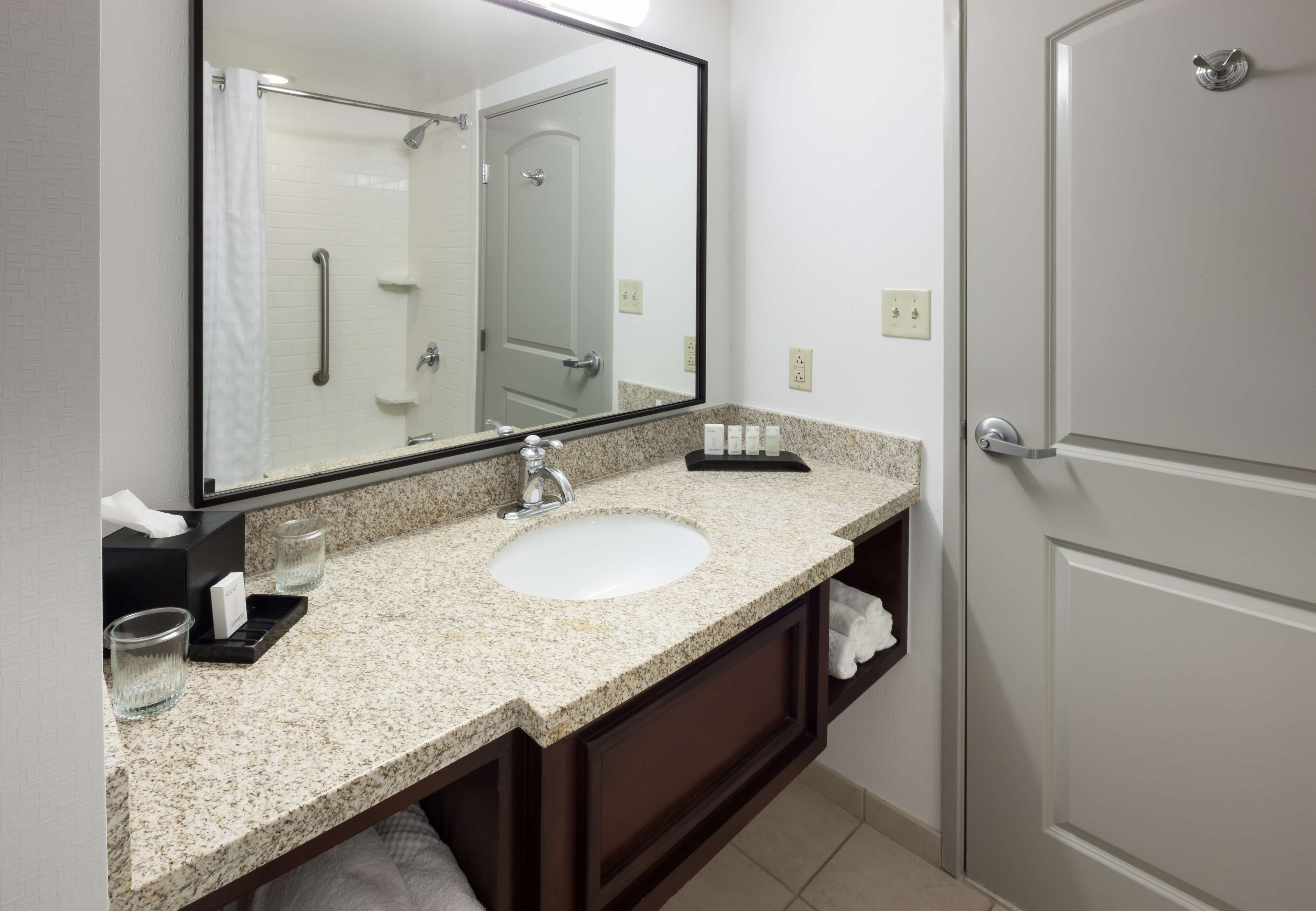 Embassy Suites by Hilton Tampa Brandon Embassy Suites by Hilton Tampa Brandon