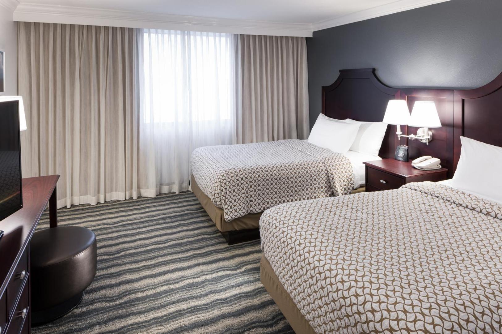 Embassy Suites by Hilton Tampa Brandon Embassy Suites by Hilton Tampa Brandon