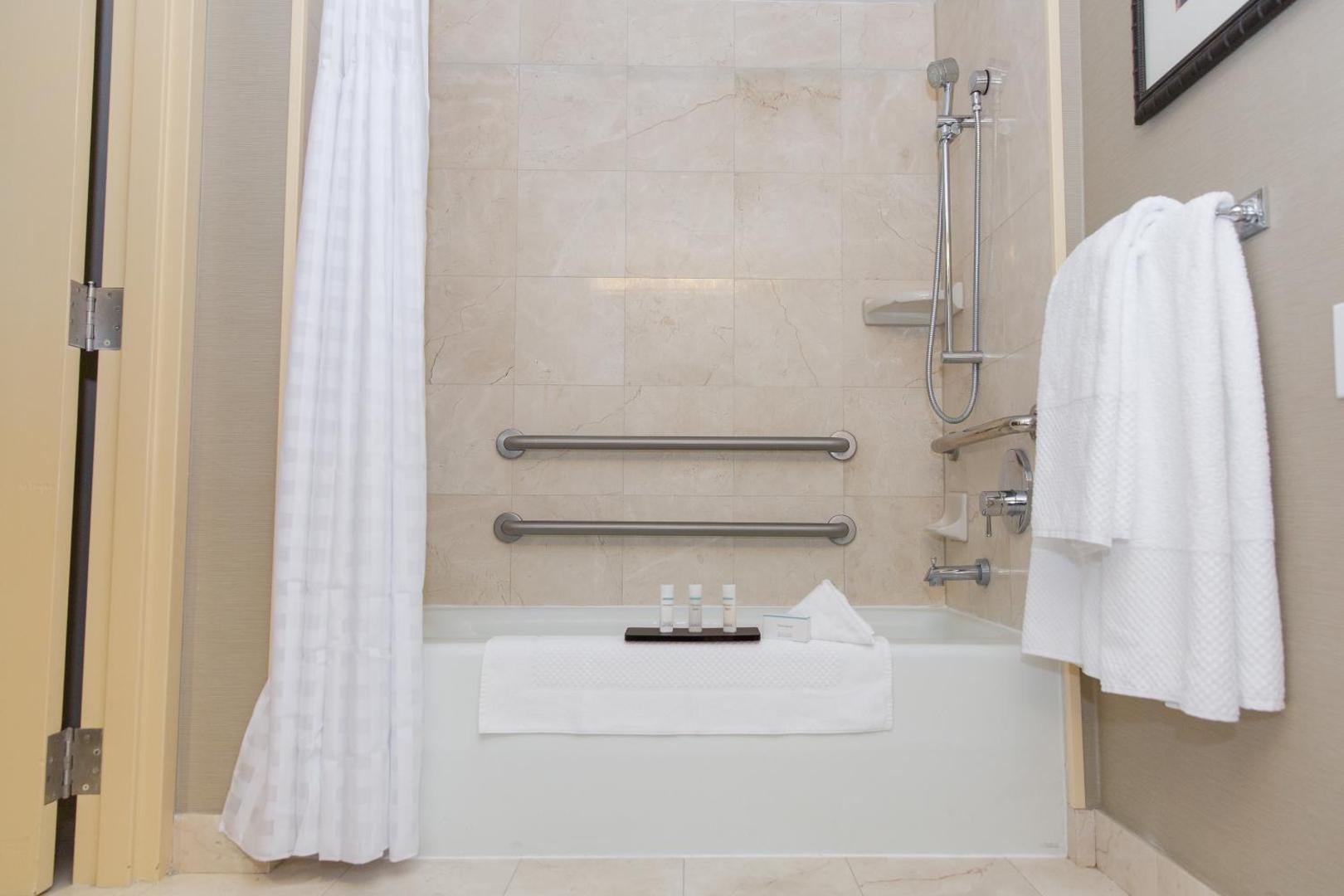 Embassy Suites West Palm Beach - Central Embassy Suites West Palm Beach - Central
