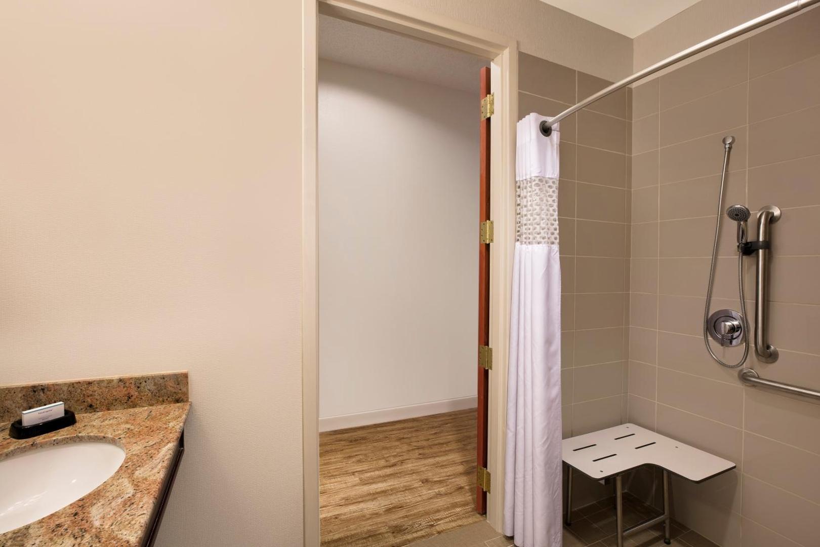 Hampton Inn West Palm Beach Airport Hampton Inn West Palm Beach Airport