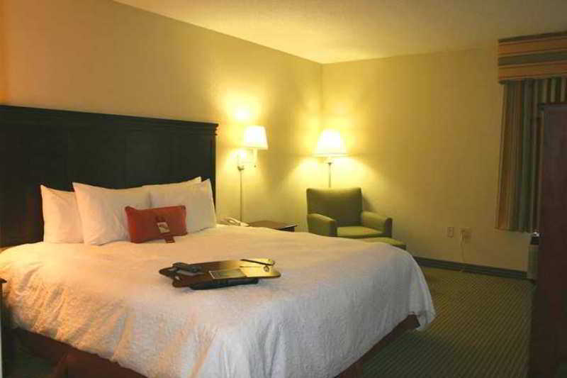 Hampton Inn Adel Hampton Inn Adel