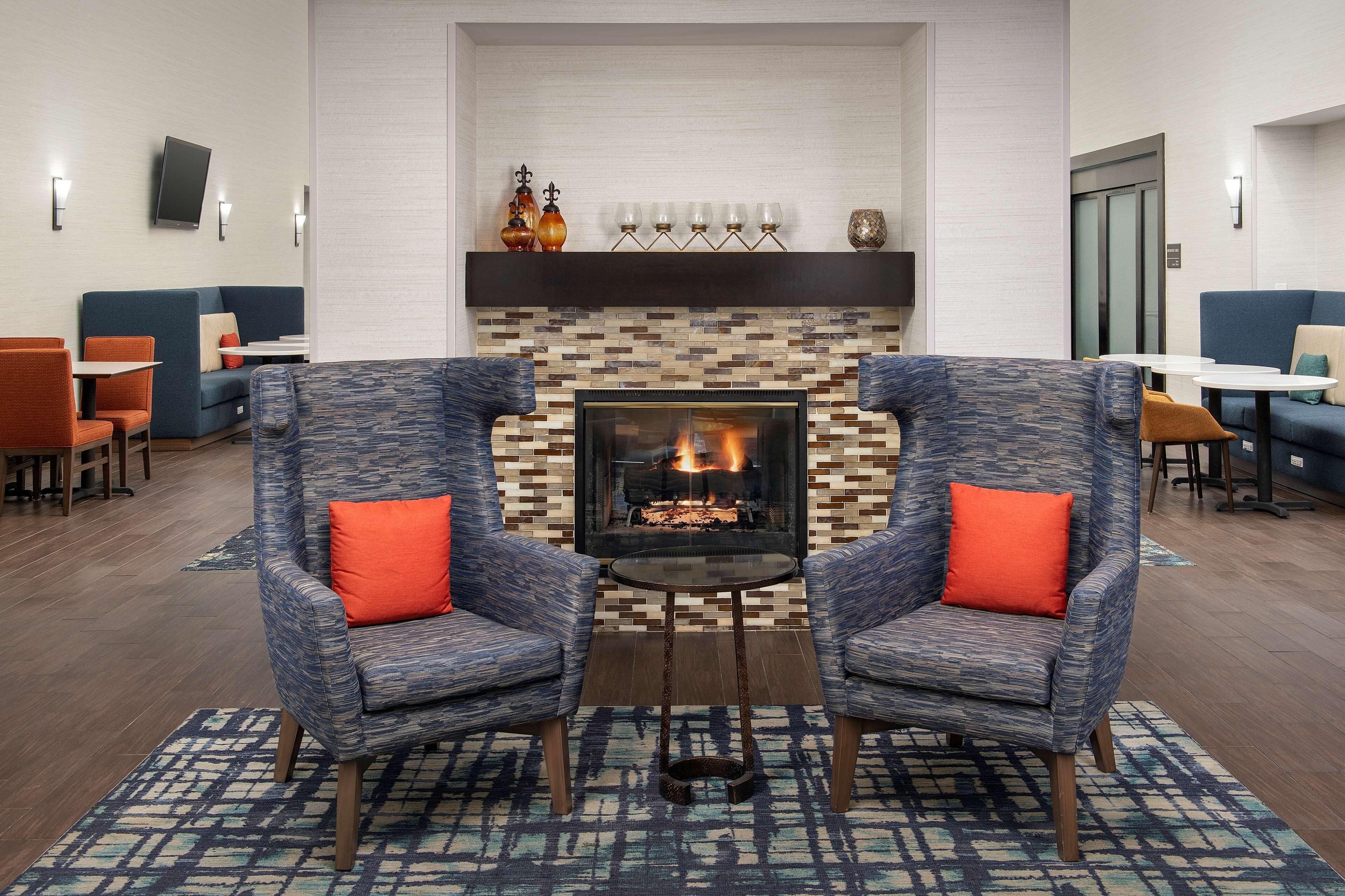 Hampton Inn & Suites Alpharetta Hampton Inn & Suites Alpharetta