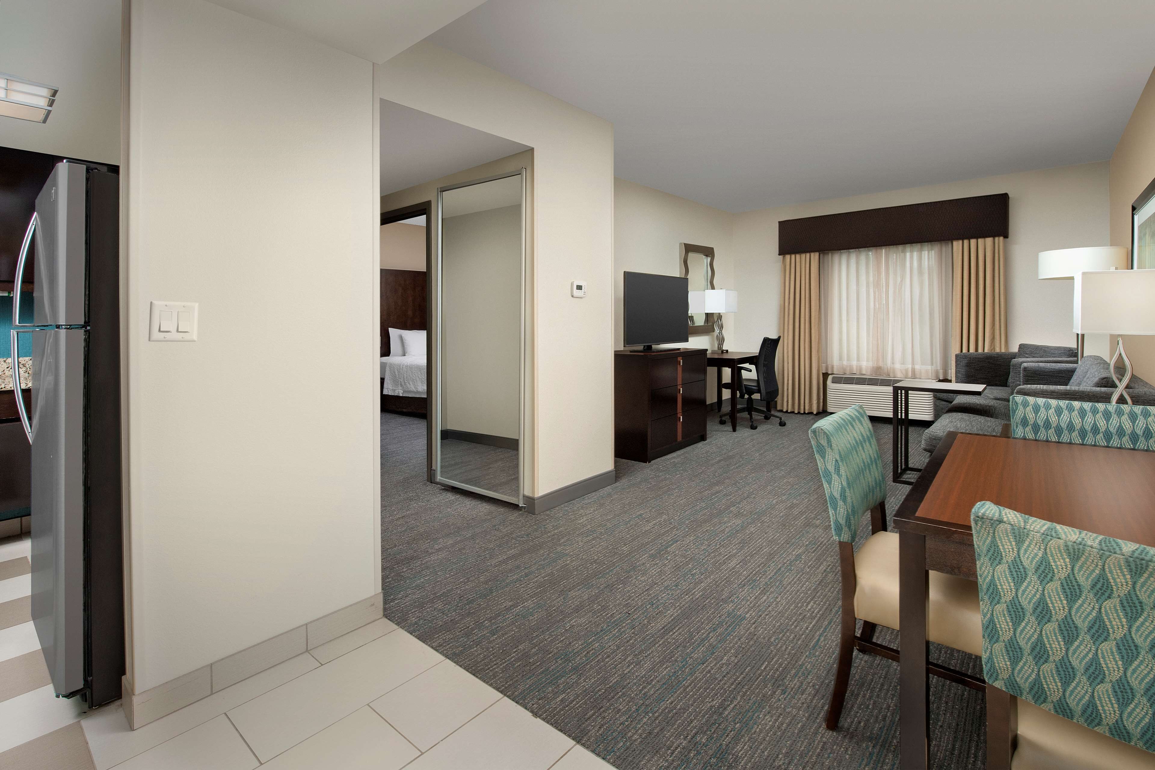 Hampton Inn & Suites Alpharetta Hampton Inn & Suites Alpharetta