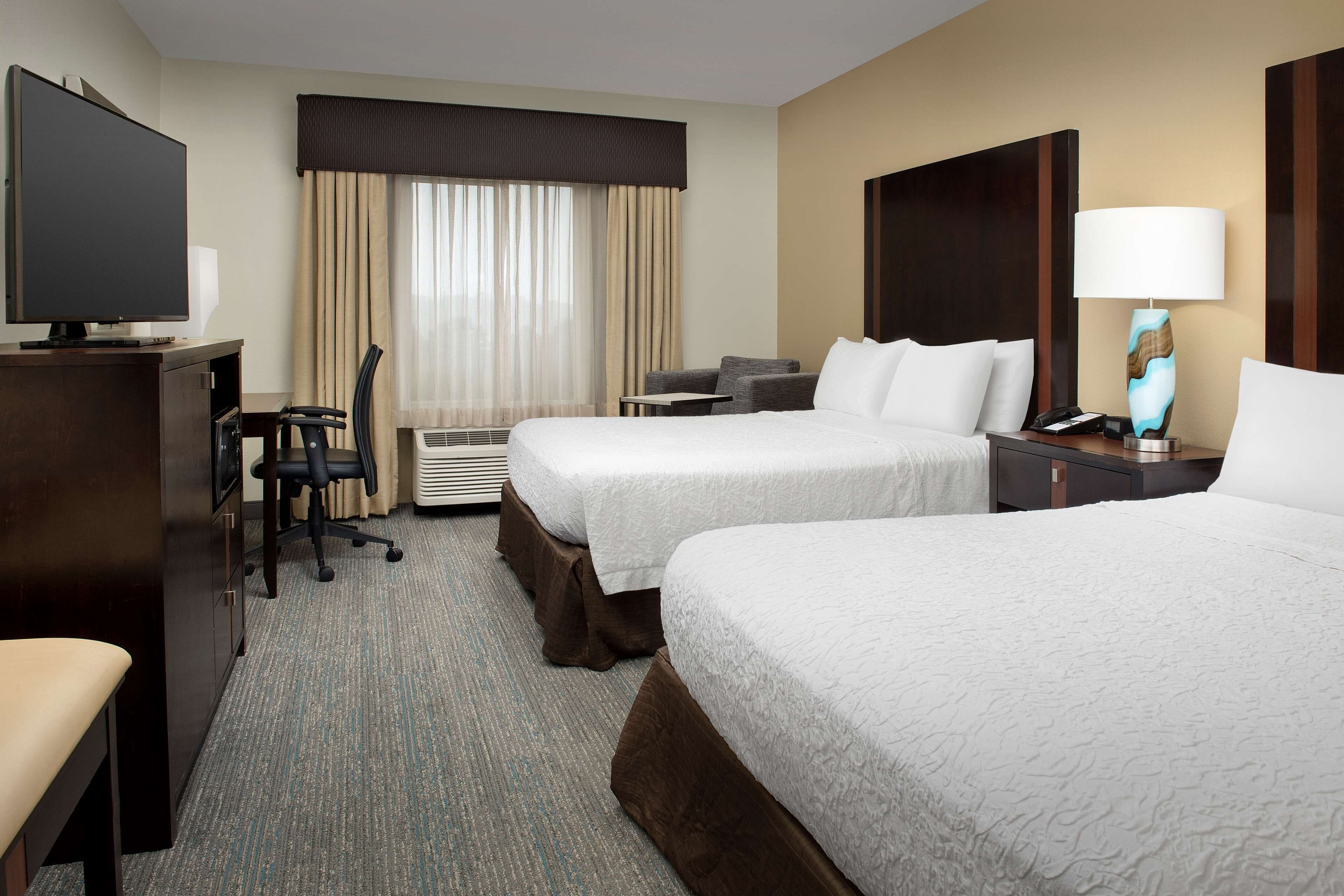 Hampton Inn & Suites Alpharetta Hampton Inn & Suites Alpharetta