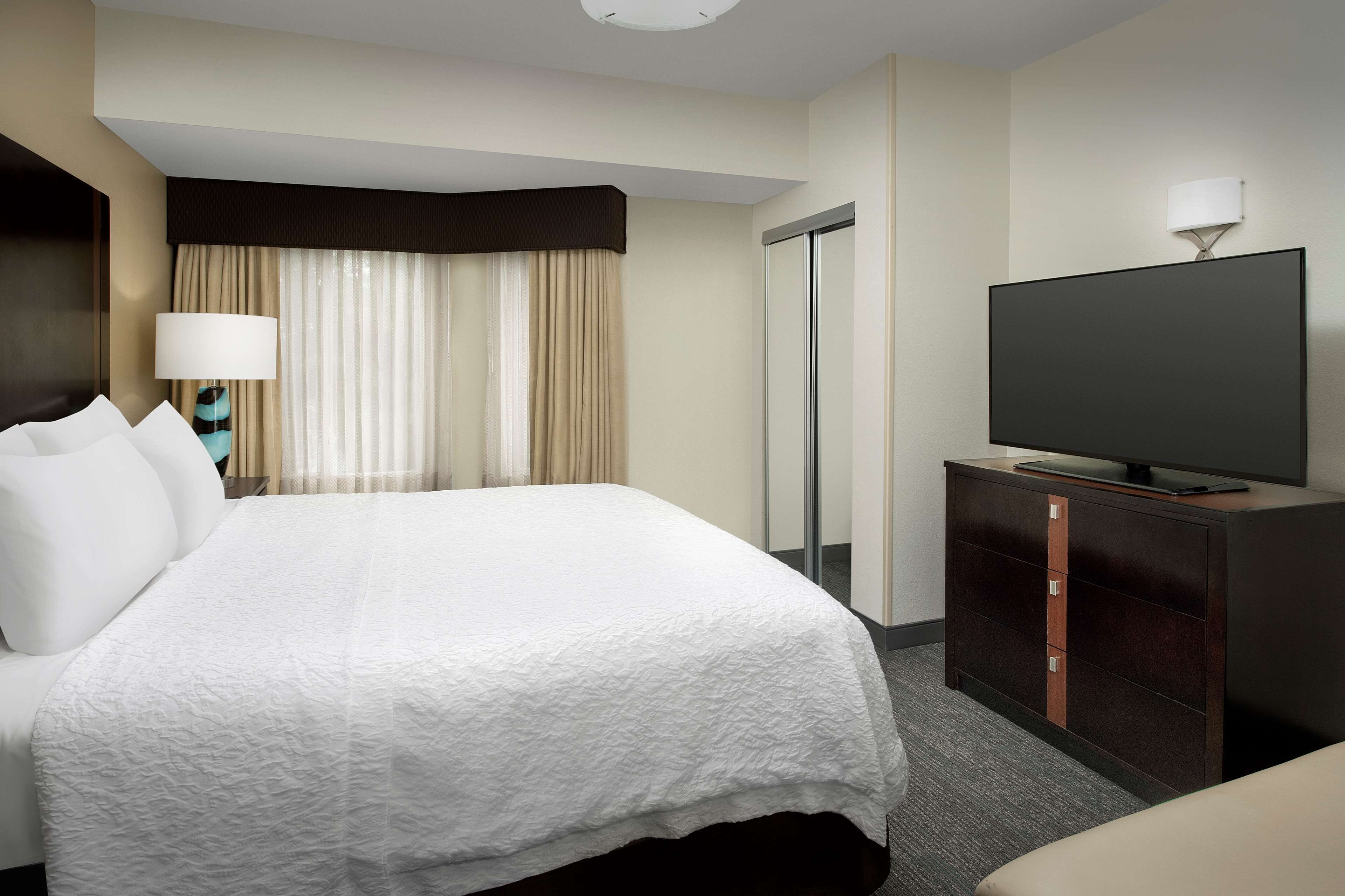 Hampton Inn & Suites Alpharetta Hampton Inn & Suites Alpharetta