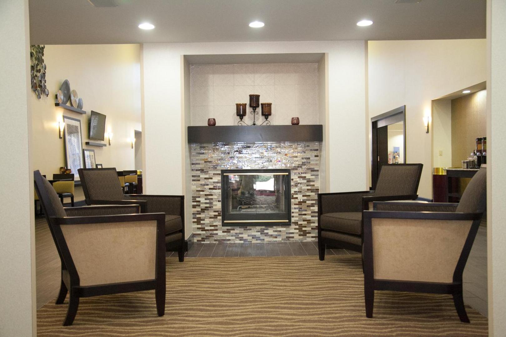 Hampton Inn & Suites Alpharetta Hampton Inn & Suites Alpharetta