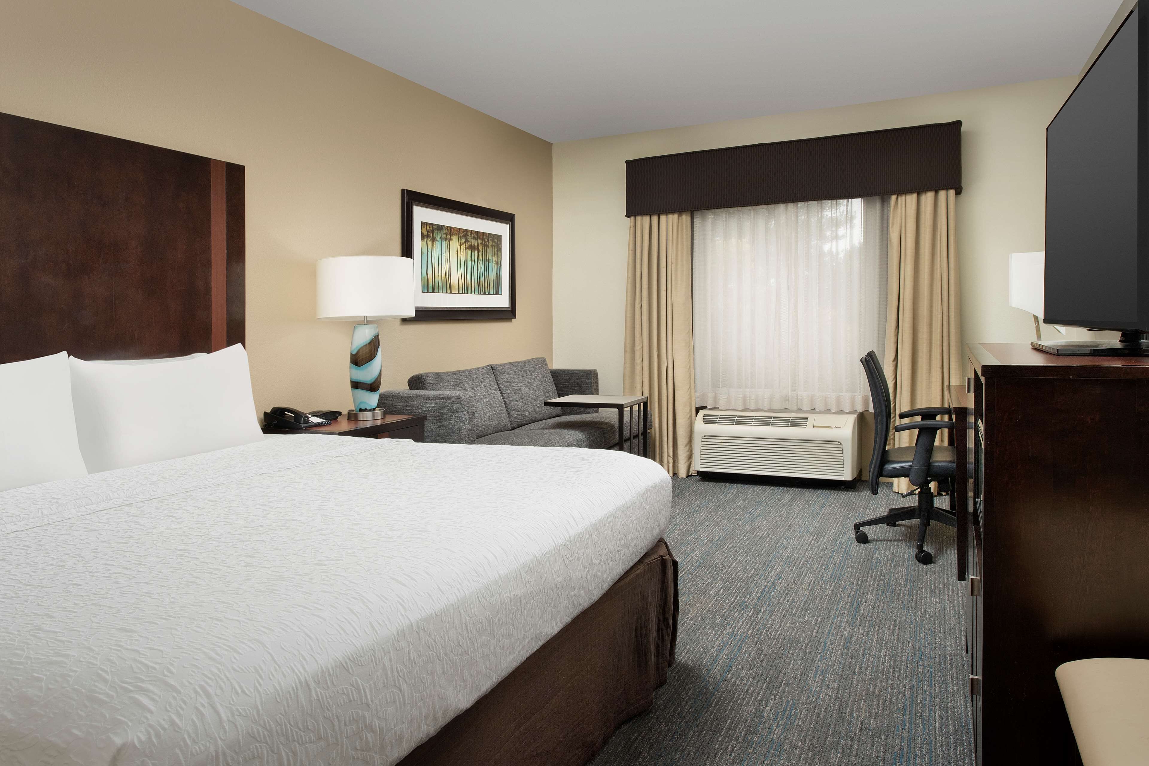 Hampton Inn & Suites Alpharetta Hampton Inn & Suites Alpharetta
