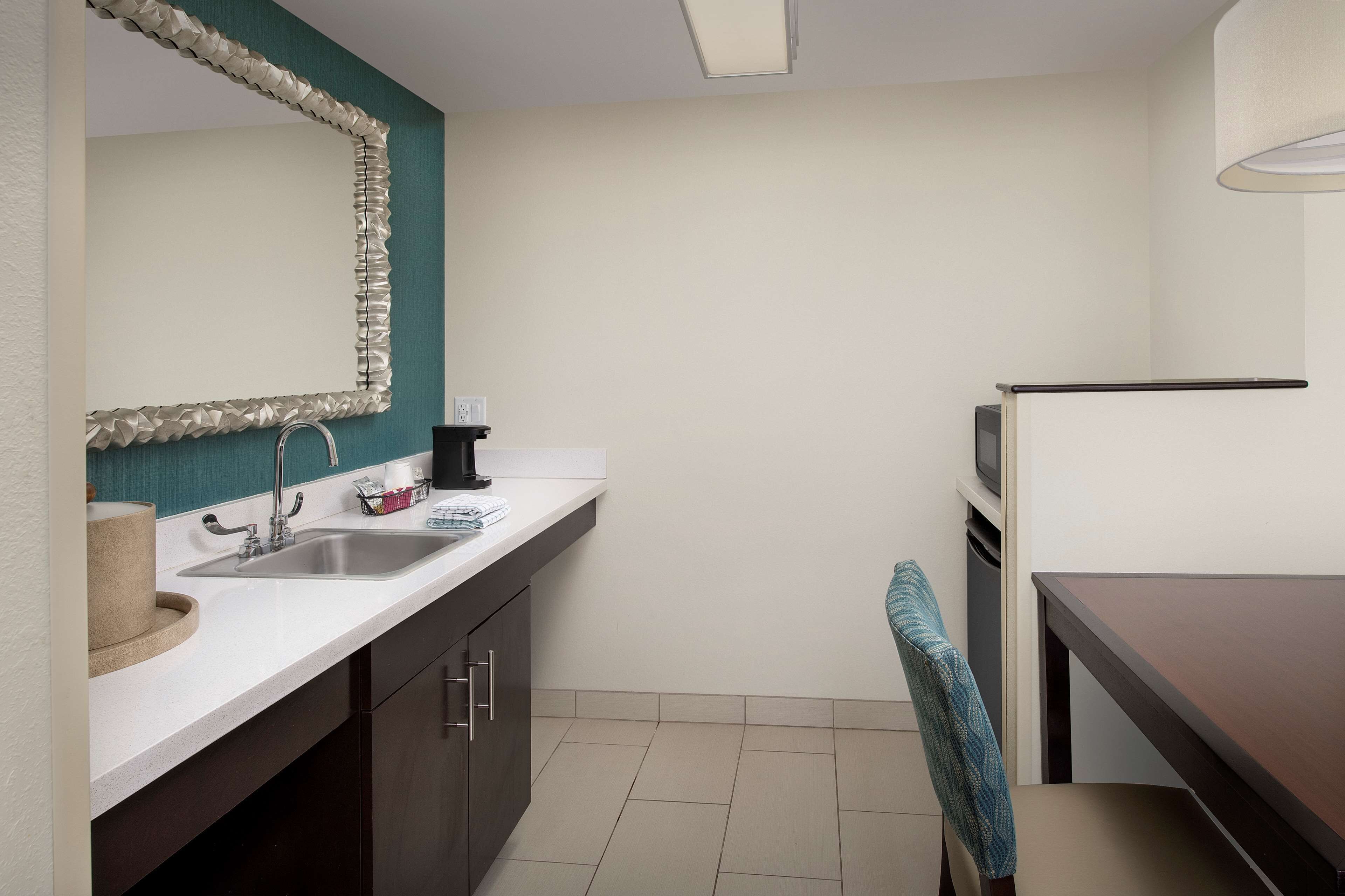 Hampton Inn & Suites Alpharetta Hampton Inn & Suites Alpharetta