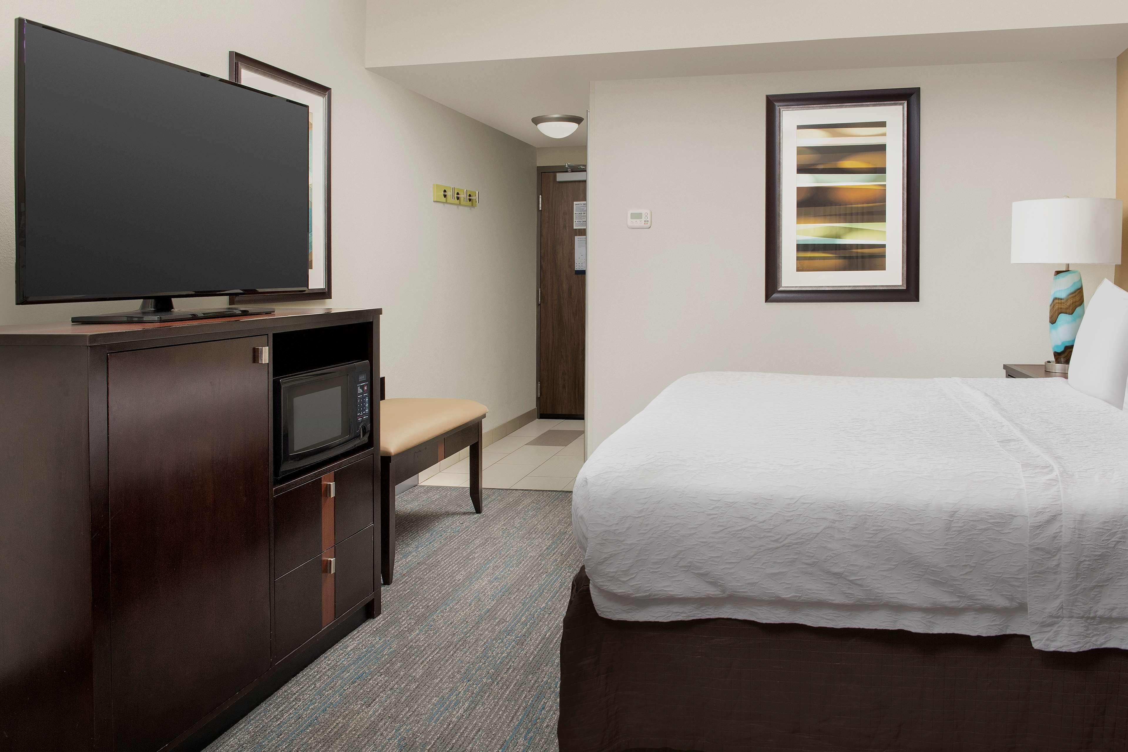Hampton Inn & Suites Alpharetta Hampton Inn & Suites Alpharetta