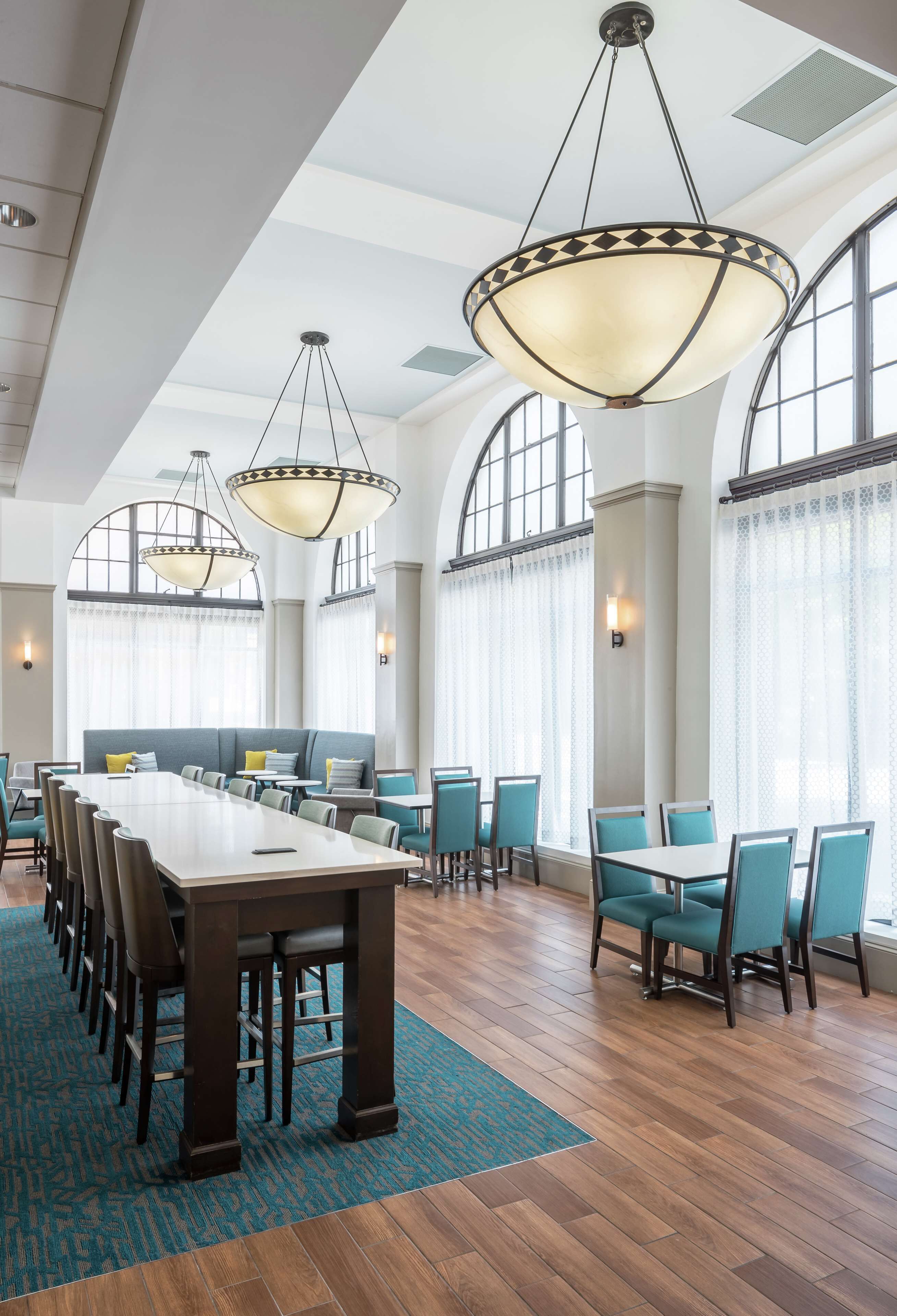 Hampton Inn & Suites Atlanta-Downtown Hampton Inn & Suites Atlanta-Downtown