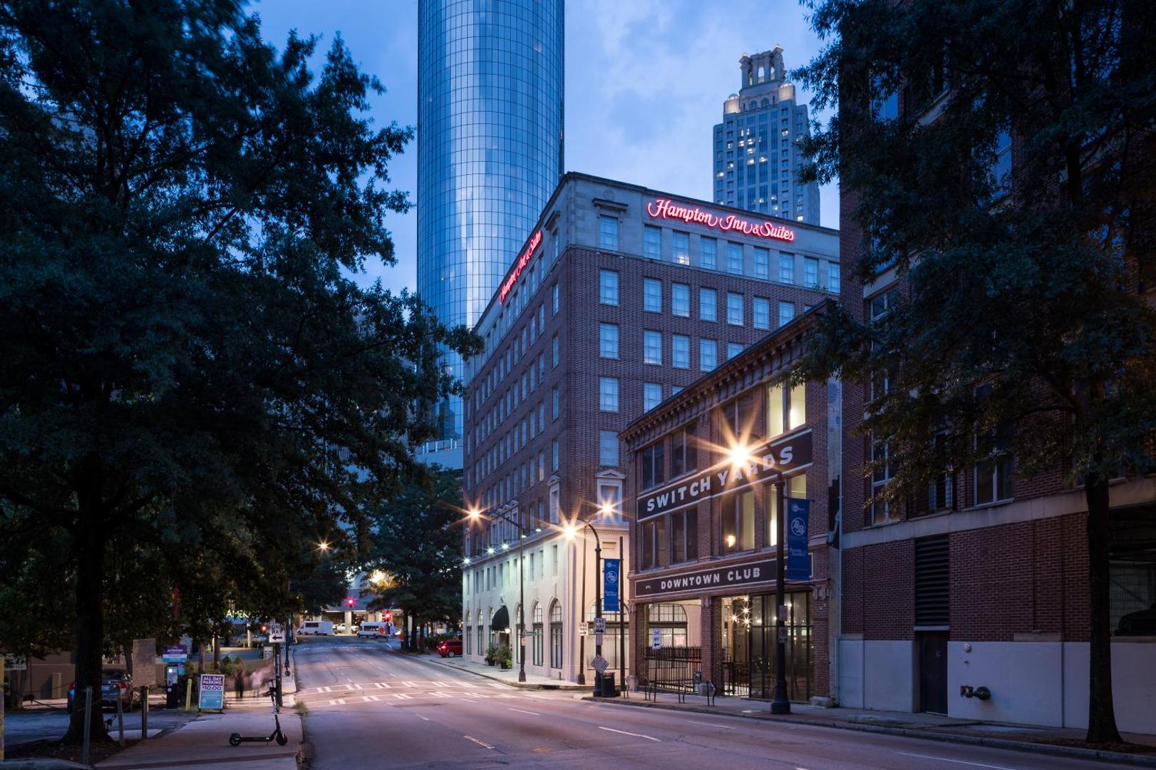 Hampton Inn & Suites Atlanta-Downtown Hampton Inn & Suites Atlanta-Downtown