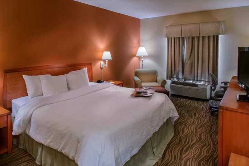 Hampton Inn & Suites Augusta West Hampton Inn & Suites Augusta West