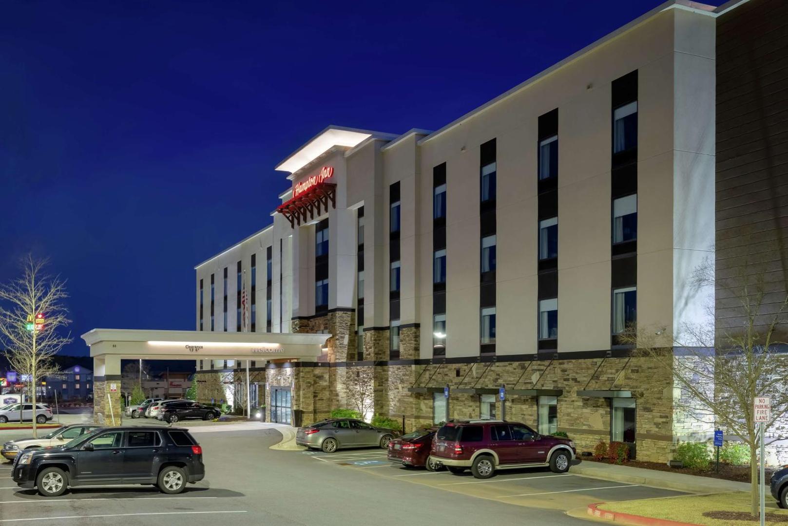 Hampton Inn Emerson LakePoint Hampton Inn Emerson LakePoint