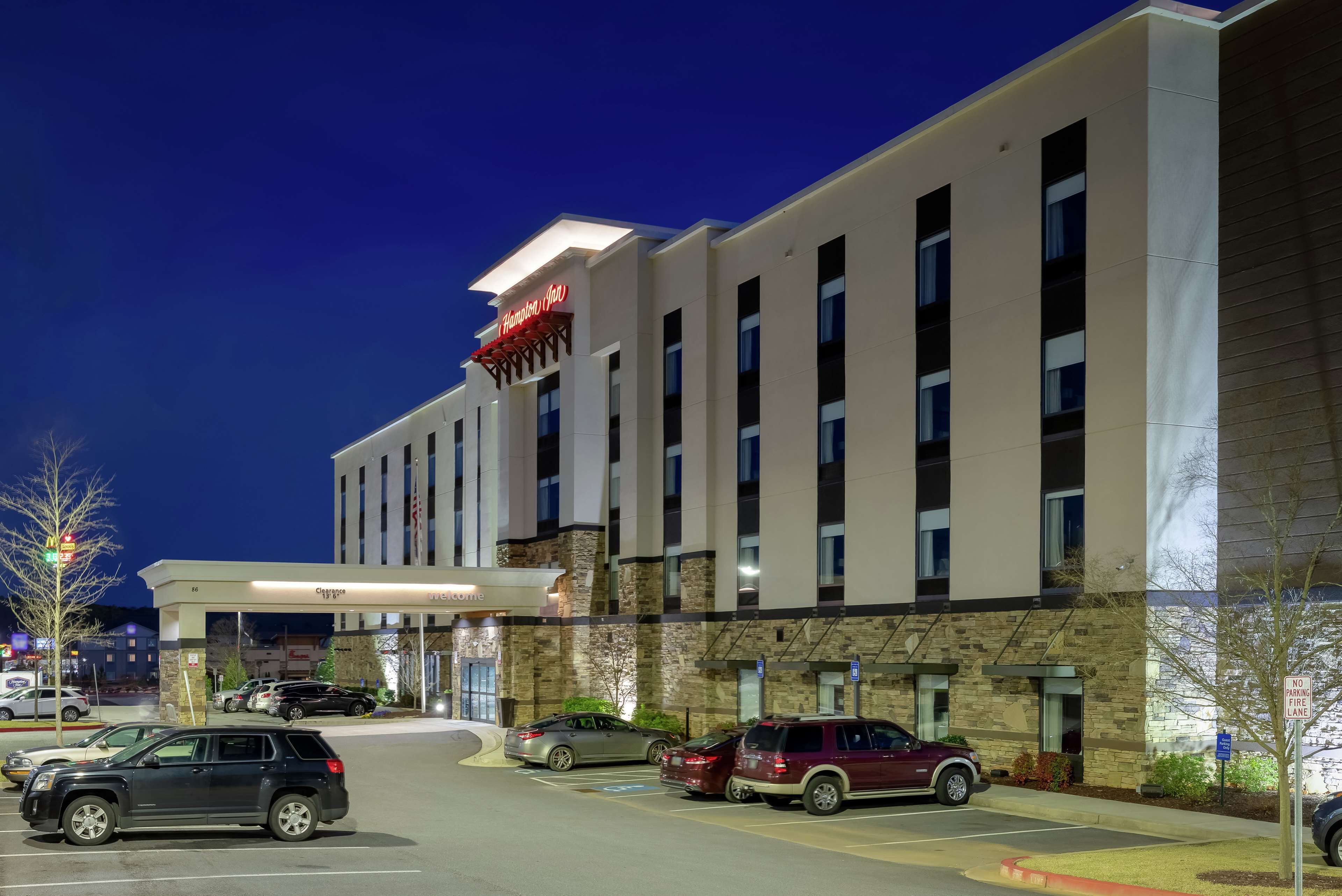 Hampton Inn Emerson LakePoint Hampton Inn Emerson LakePoint
