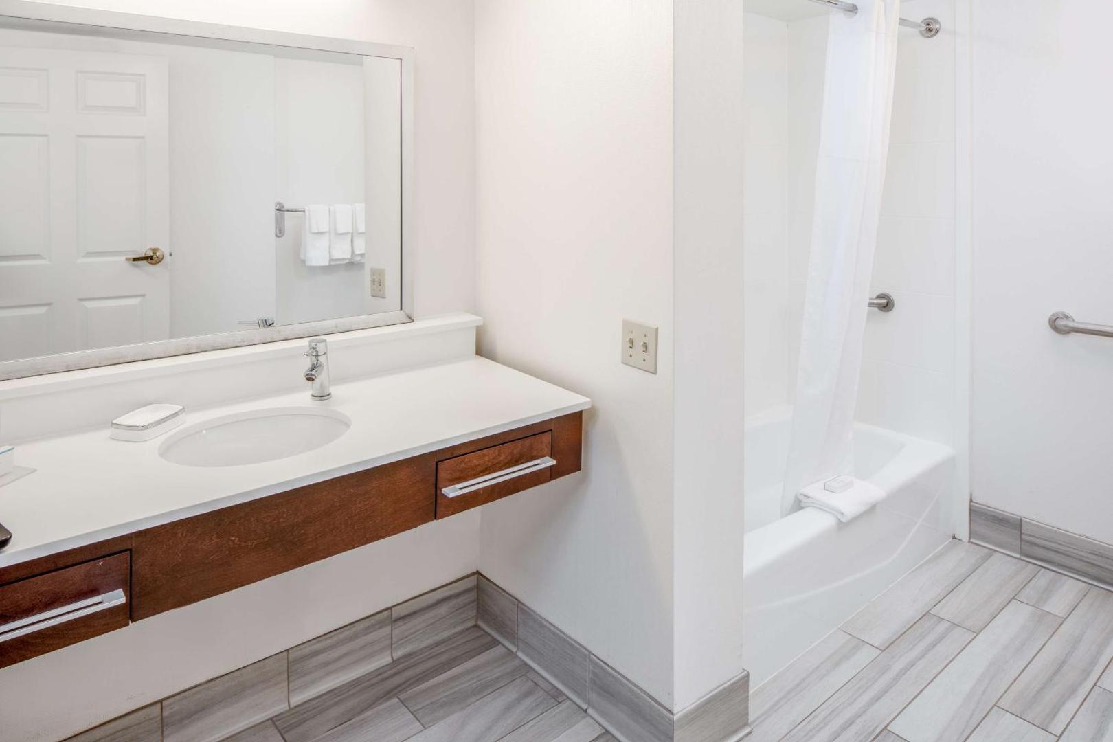Hampton Inn & Suites Atlanta/Duluth/Gwinnett County Hampton Inn & Suites Atlanta/Duluth/Gwinnett County