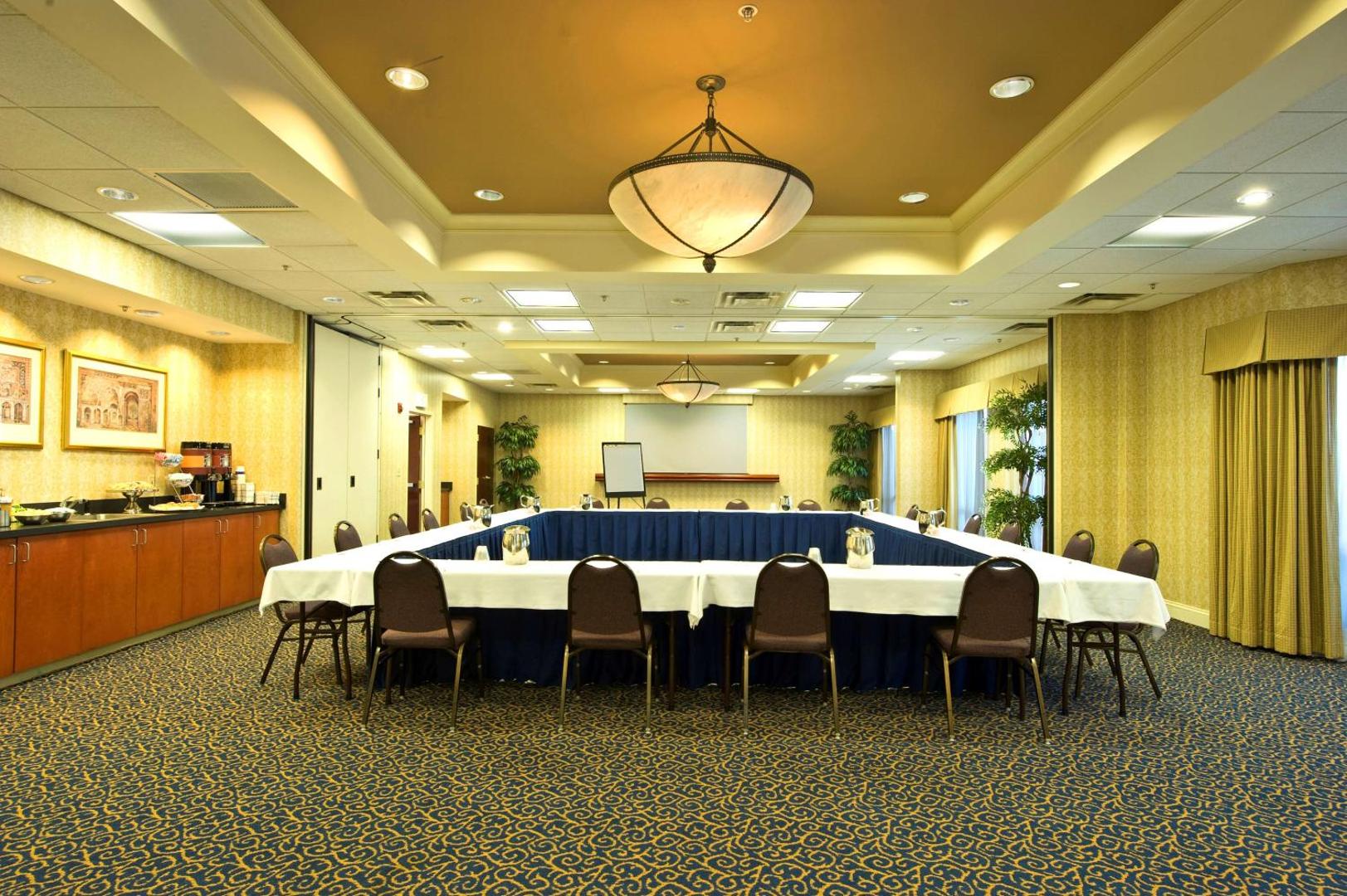Hampton Inn & Suites Atlanta Airport North I85 Hampton Inn & Suites Atlanta Airport North I85