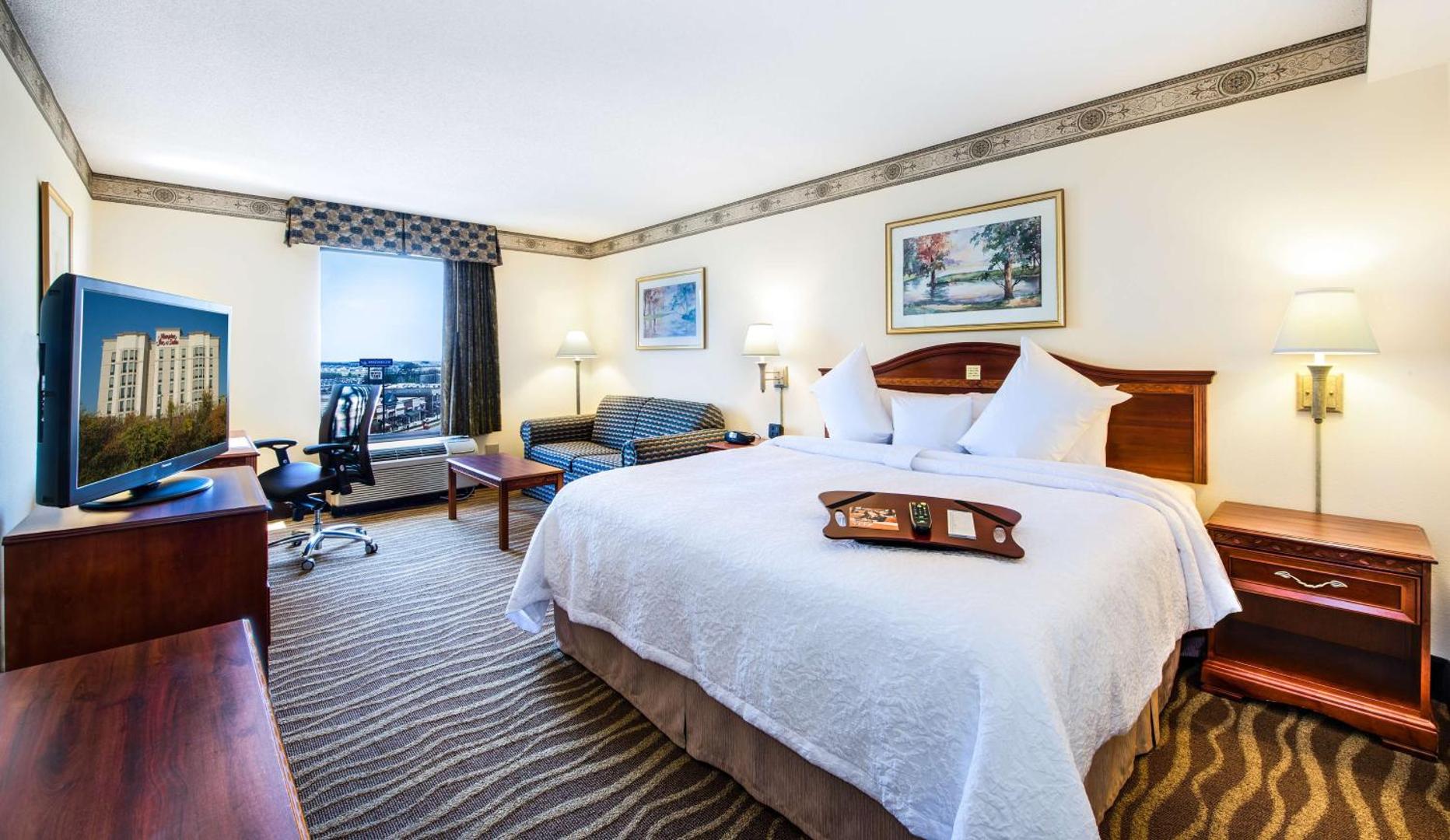 Hampton Inn & Suites Atlanta Airport North I85 Hampton Inn & Suites Atlanta Airport North I85