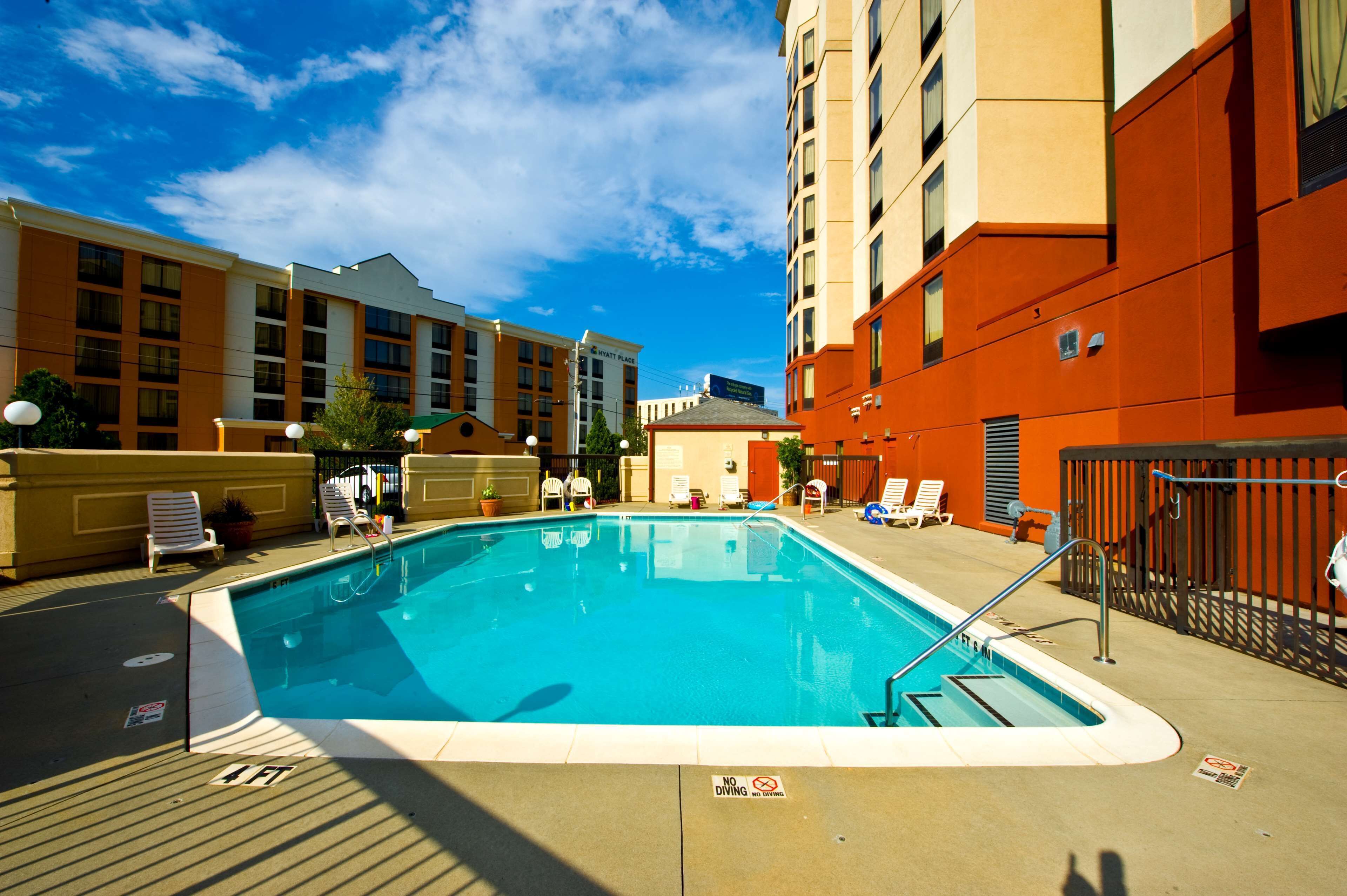 Hampton Inn & Suites Atlanta Airport North I85 Hampton Inn & Suites Atlanta Airport North I85