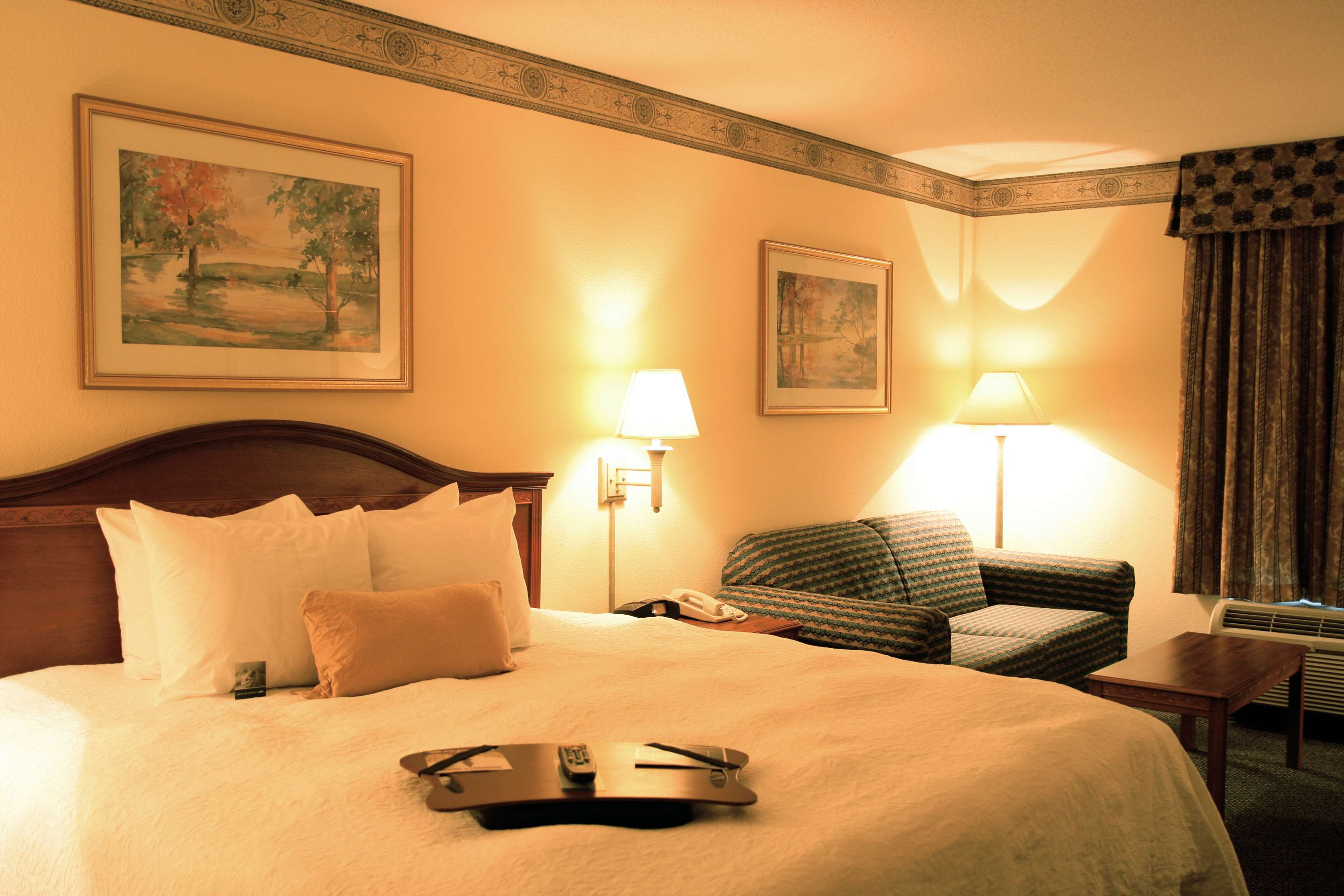 Hampton Inn & Suites Atlanta Airport North I85 Hampton Inn & Suites Atlanta Airport North I85