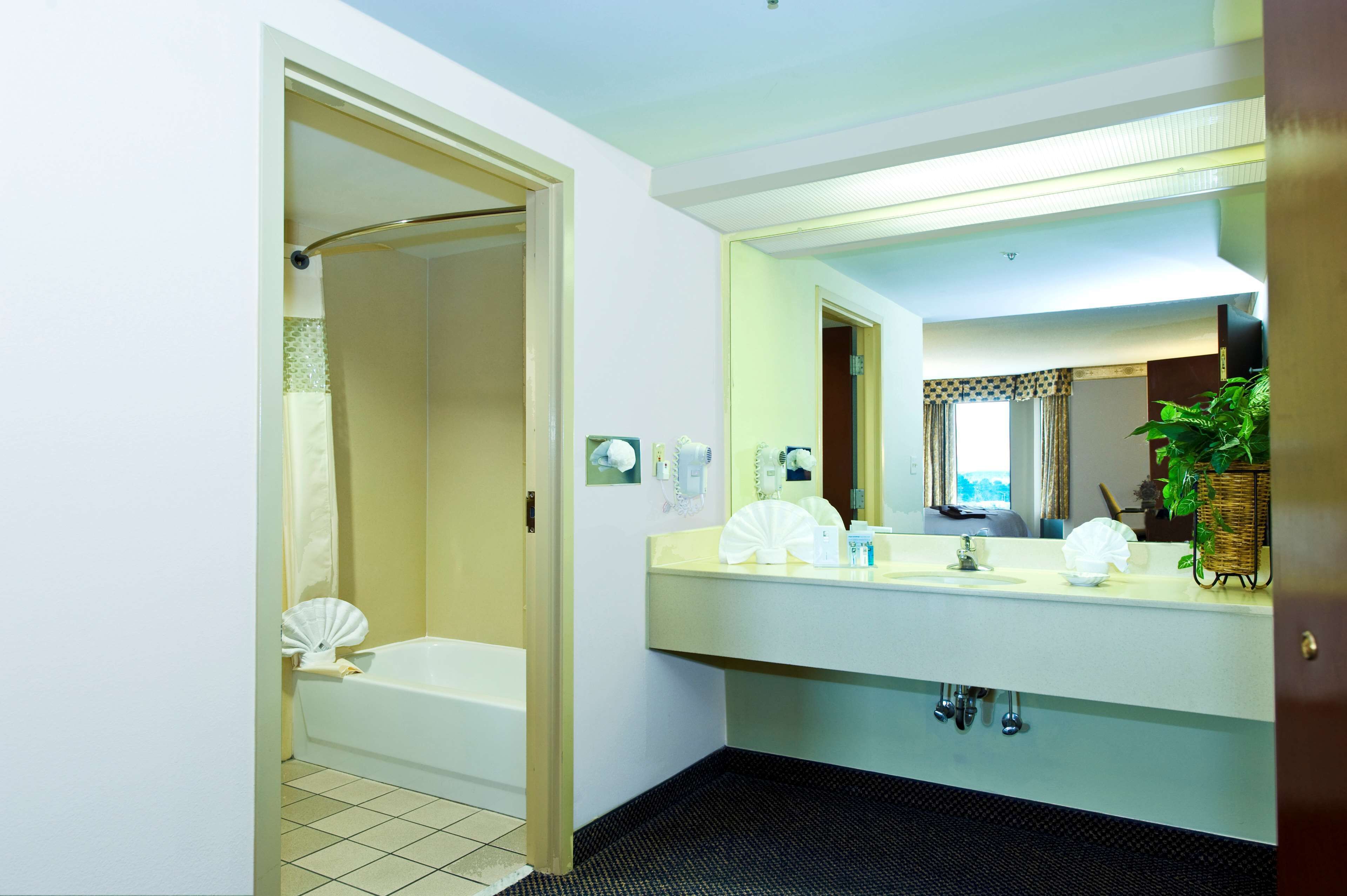 Hampton Inn & Suites Atlanta Airport North I85 Hampton Inn & Suites Atlanta Airport North I85