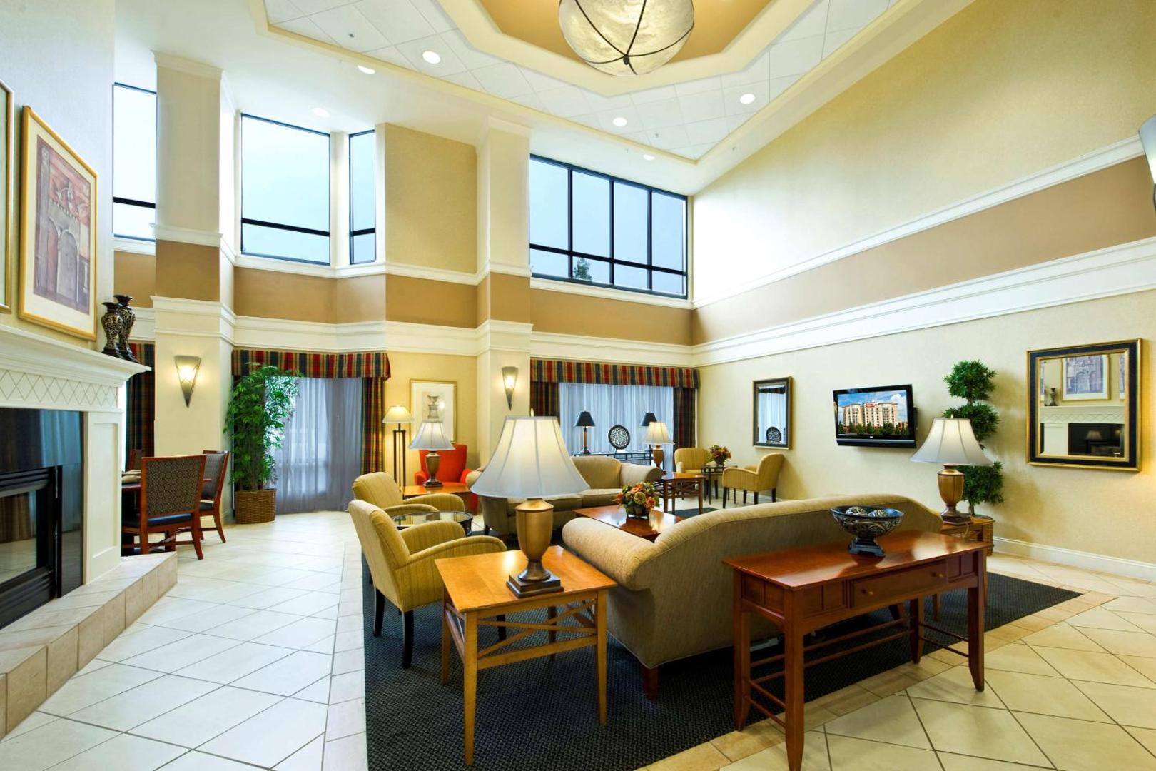 Hampton Inn & Suites Atlanta Airport North I85 Hampton Inn & Suites Atlanta Airport North I85