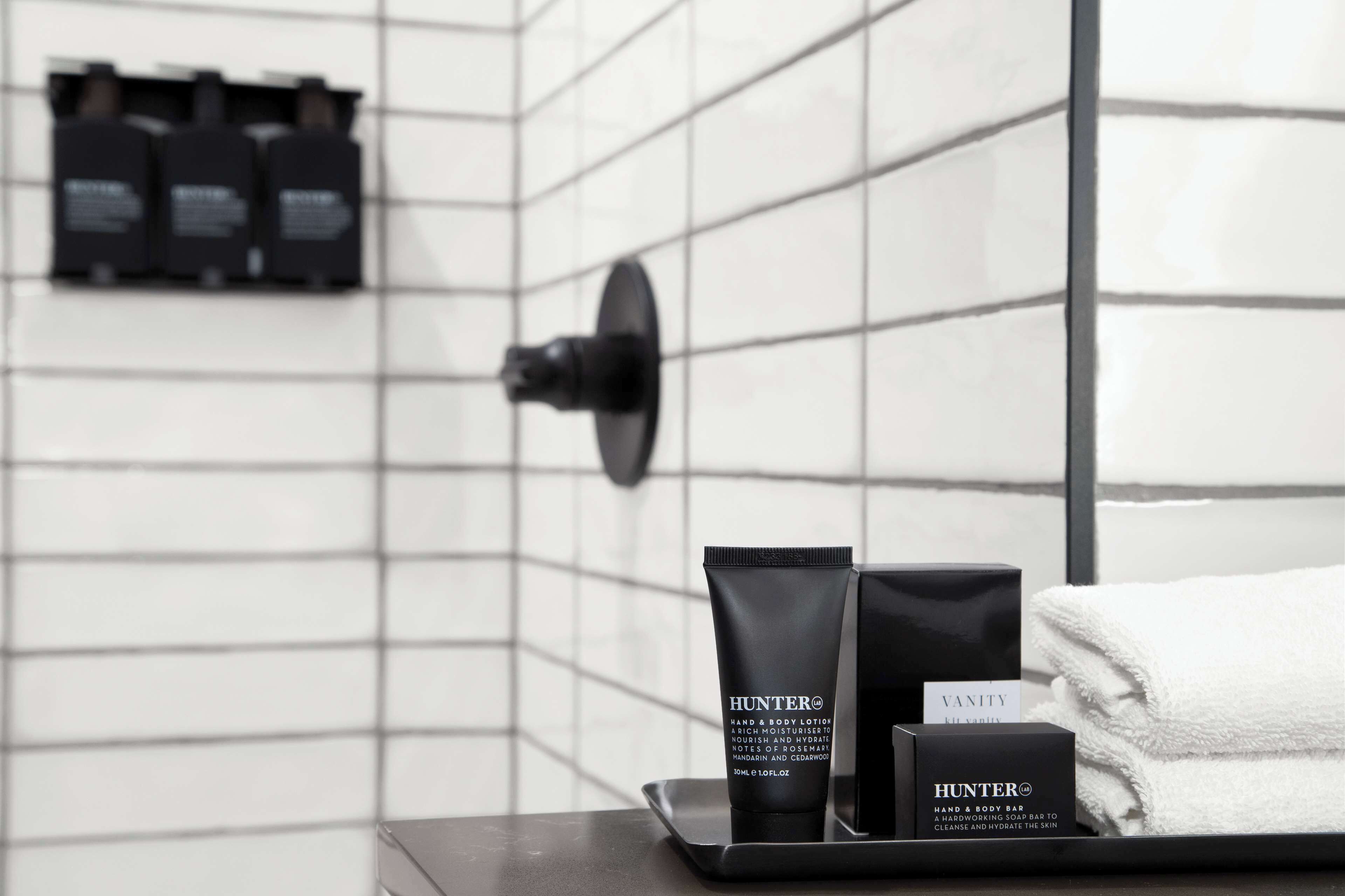 Cloudland at McLemore Resort Lookout Mountain, Curio by Hilton