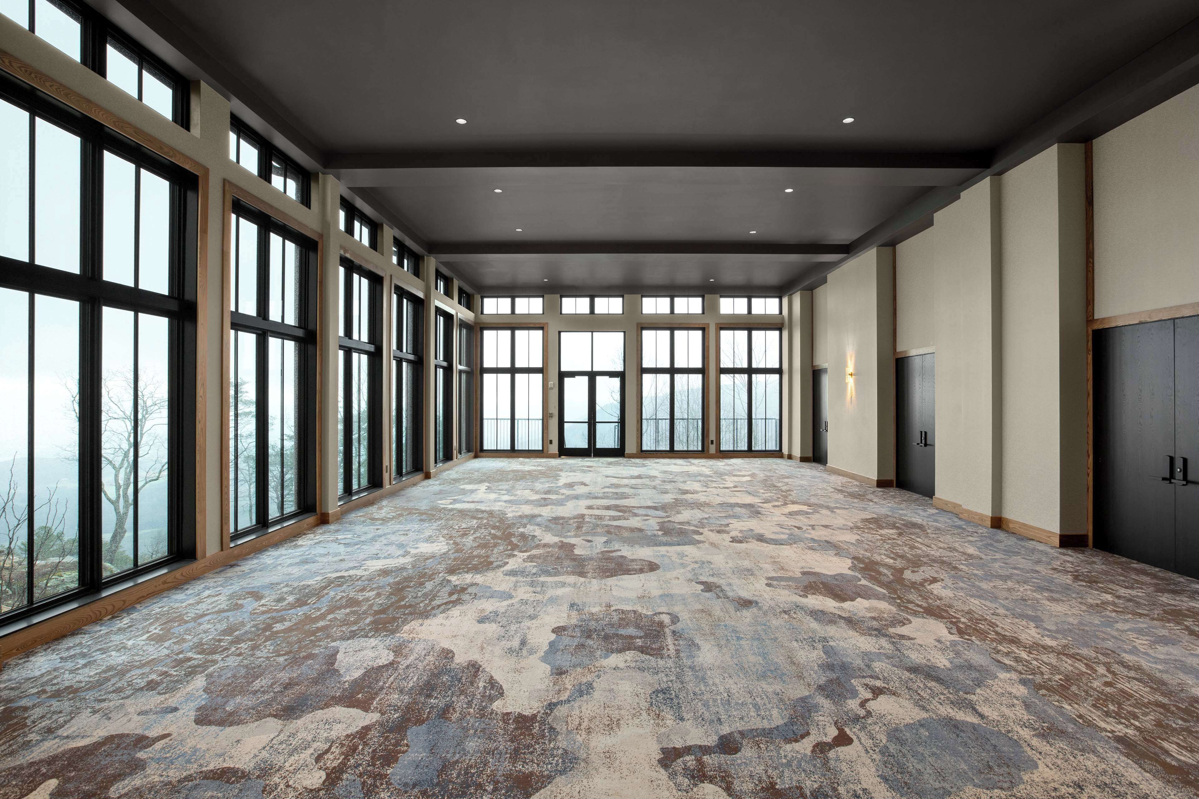 Cloudland at McLemore Resort Lookout Mountain, Curio by Hilton