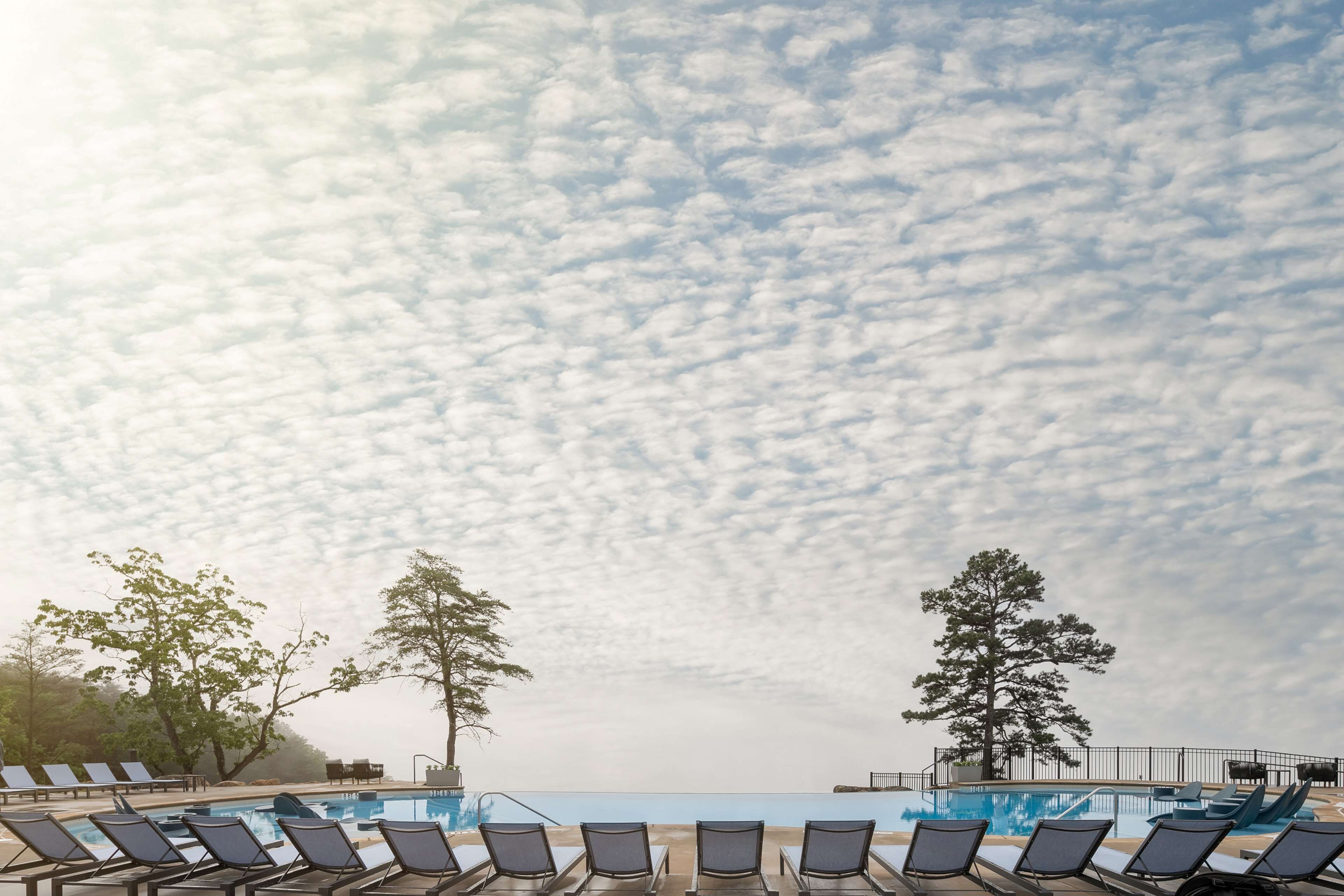 Cloudland at McLemore Resort Lookout Mountain, Curio by Hilton