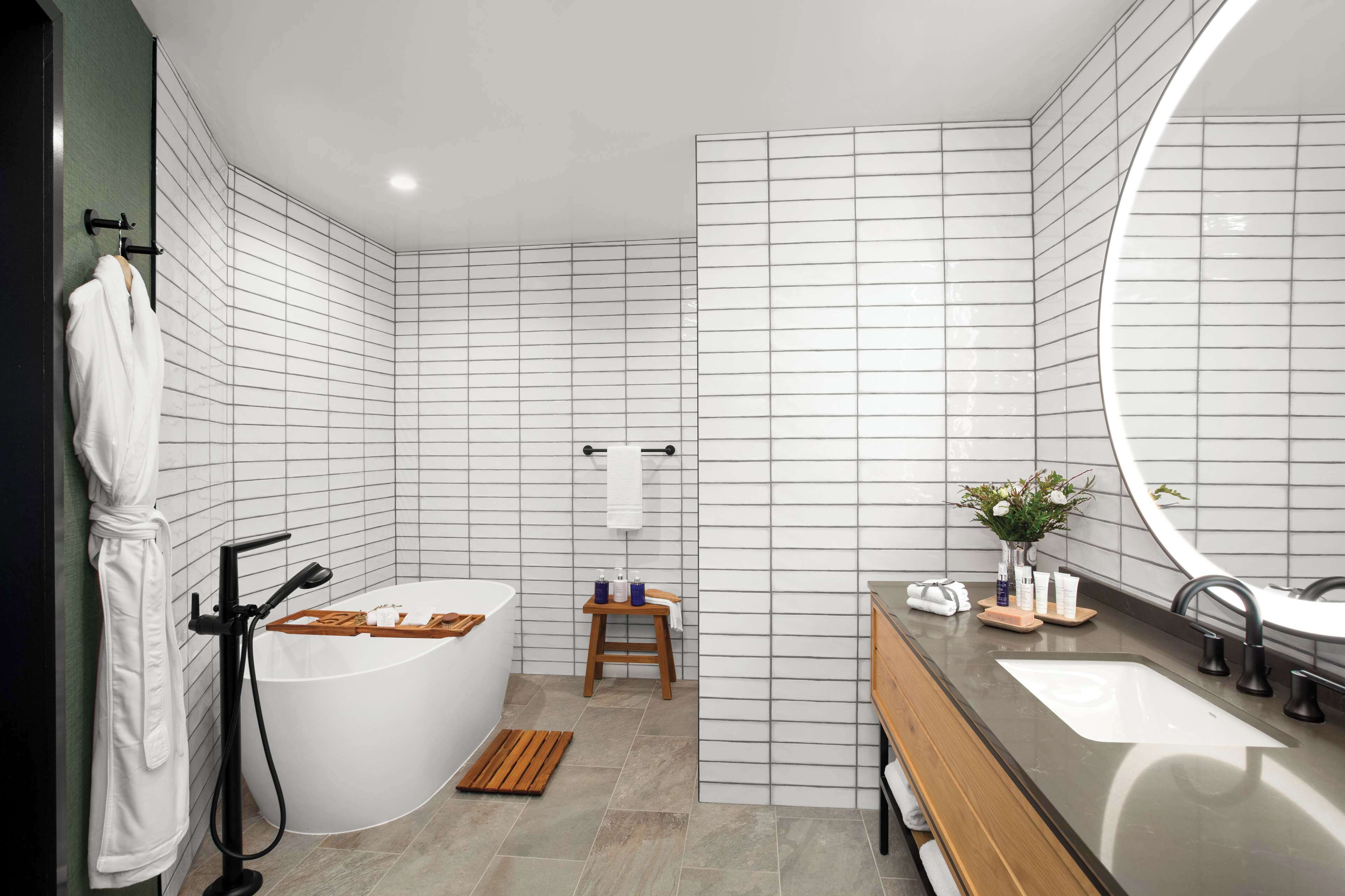 Cloudland at McLemore Resort Lookout Mountain, Curio by Hilton