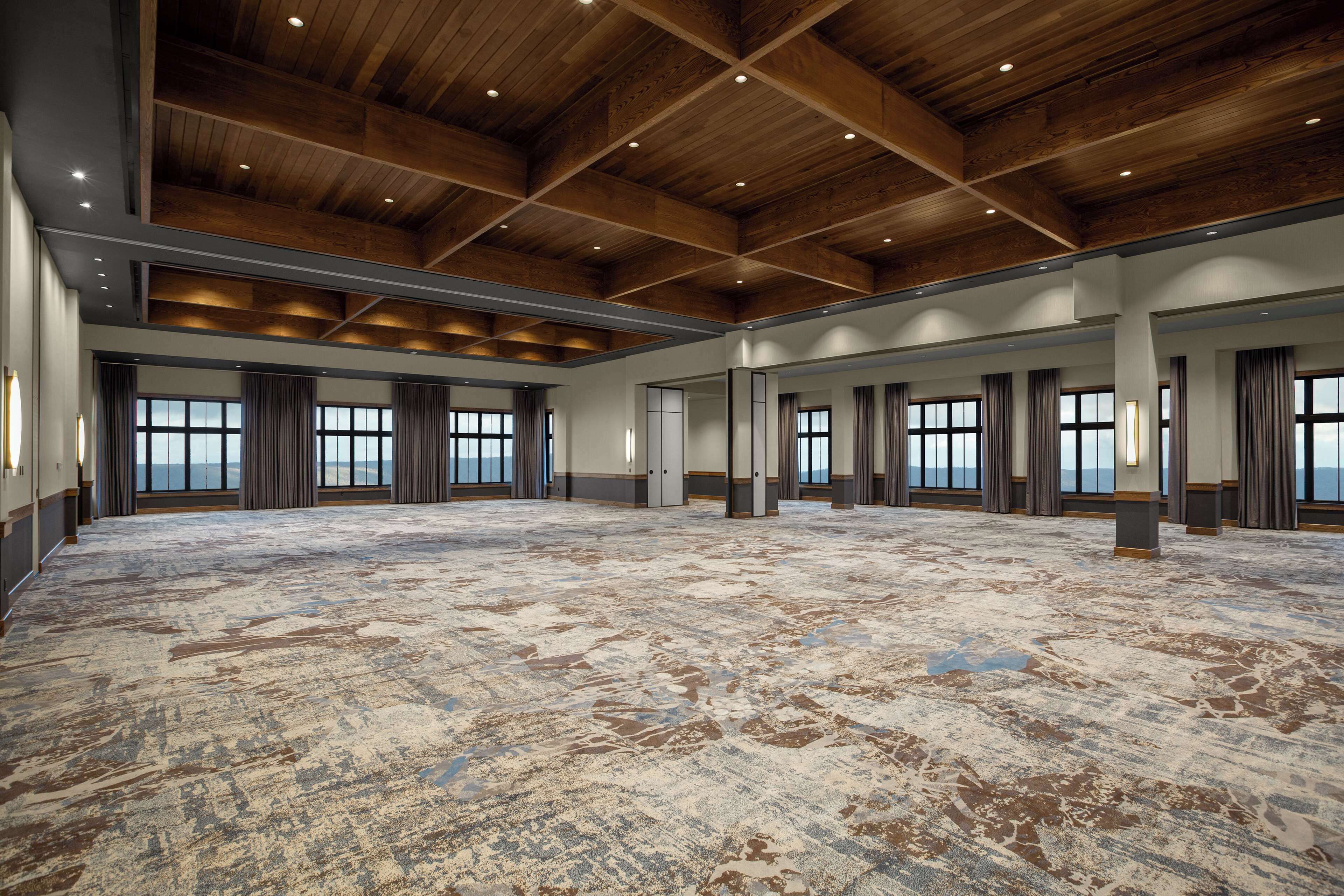 Cloudland at McLemore Resort Lookout Mountain, Curio by Hilton