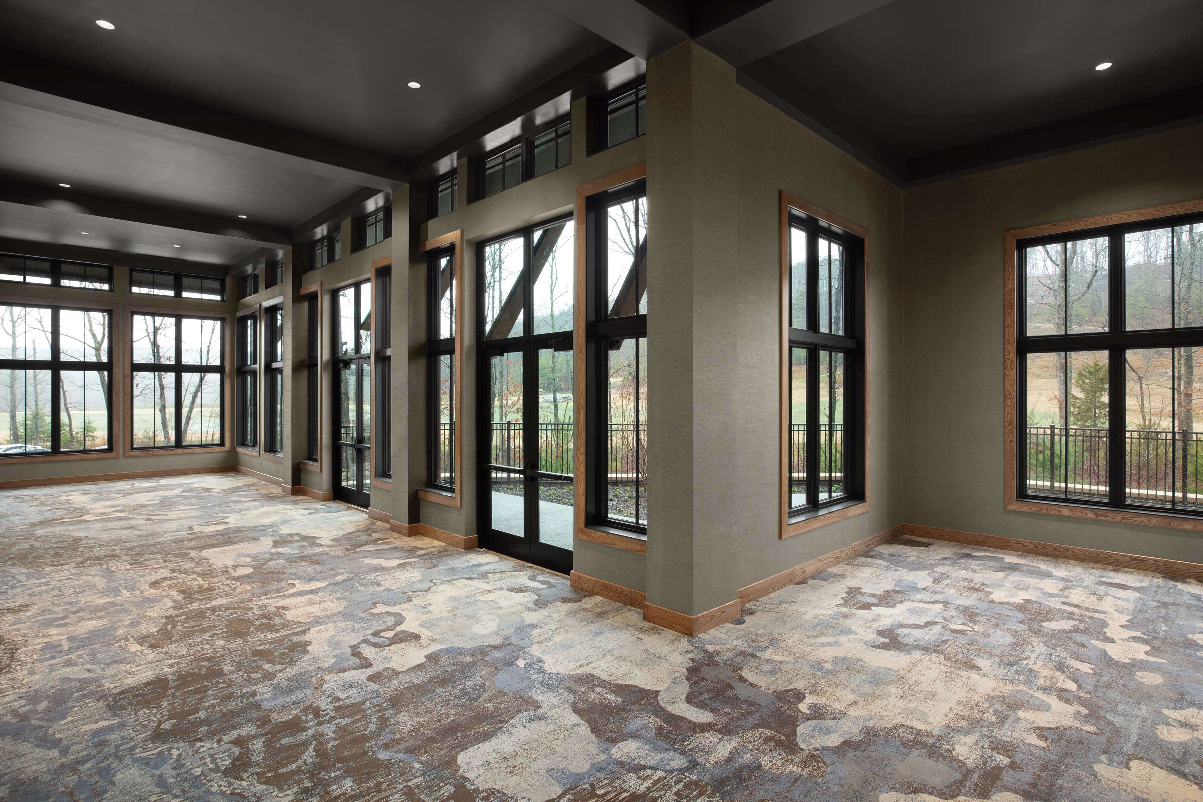 Cloudland at McLemore Resort Lookout Mountain, Curio by Hilton